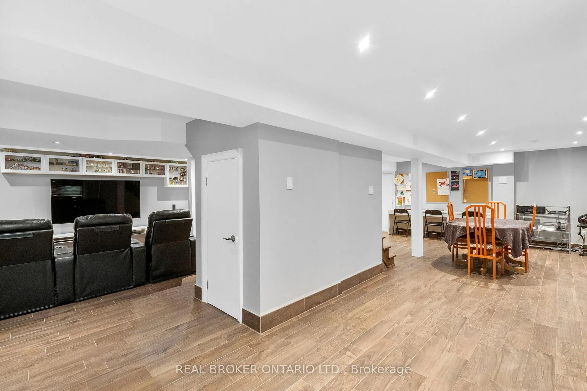 Photo 39 of 11 Fountainbridge Drive, Caledon, Bolton East — HOMEH