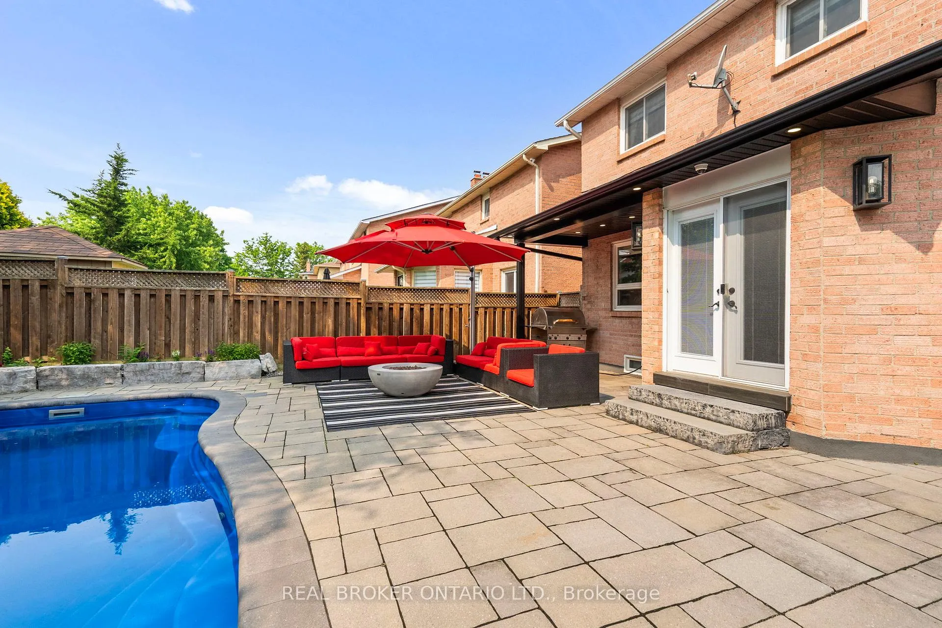 Photo 43 of 11 Fountainbridge Drive, Caledon, Bolton East — HOMEH