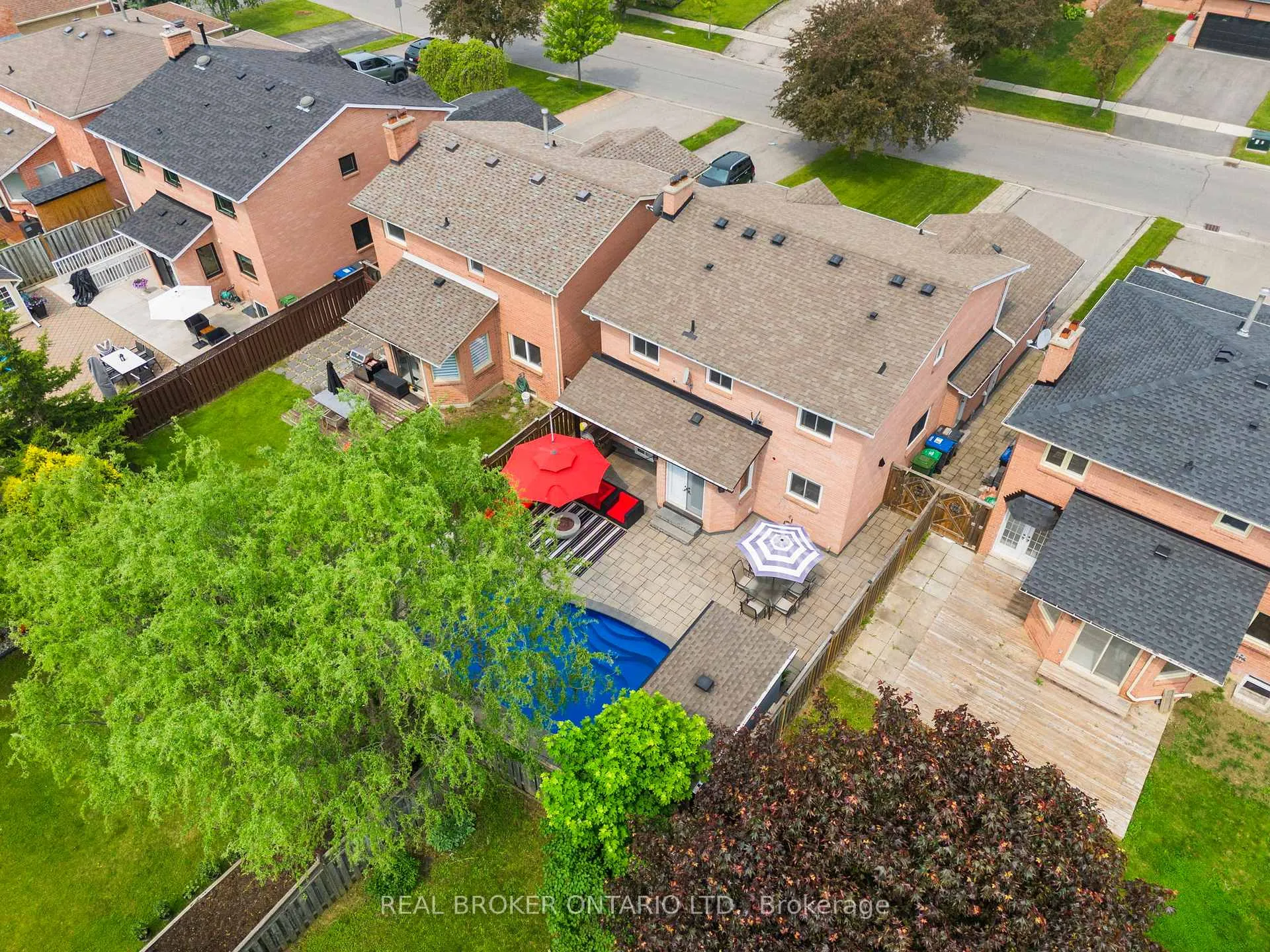 Photo 47 of 11 Fountainbridge Drive, Caledon, Bolton East — HOMEH