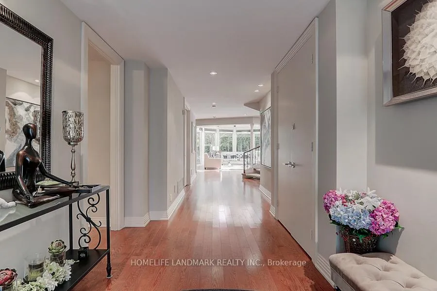 Photo 4 of 35 Gardiner Road E, Toronto, Forest Hill South — HOMEH