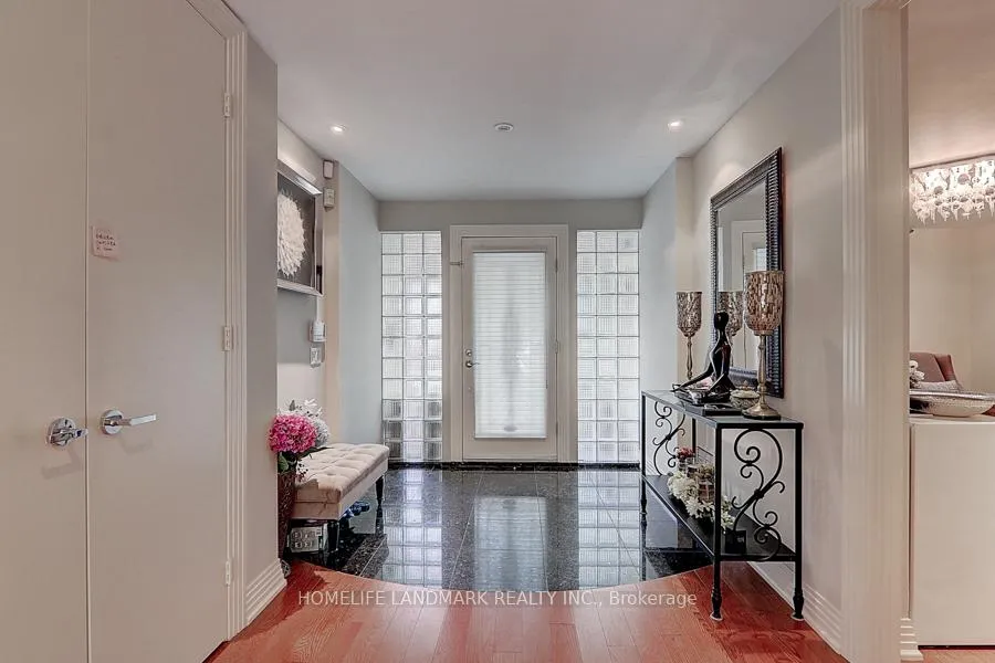 Photo 5 of 35 Gardiner Road E, Toronto, Forest Hill South — HOMEH