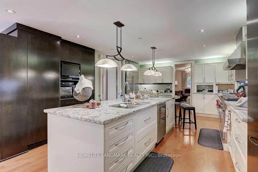 Photo 14 of 35 Gardiner Road E, Toronto, Forest Hill South — HOMEH