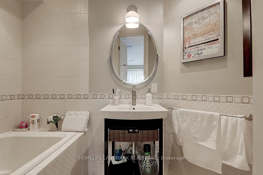 Photo 25 of 35 Gardiner Road E, Toronto, Forest Hill South — HOMEH