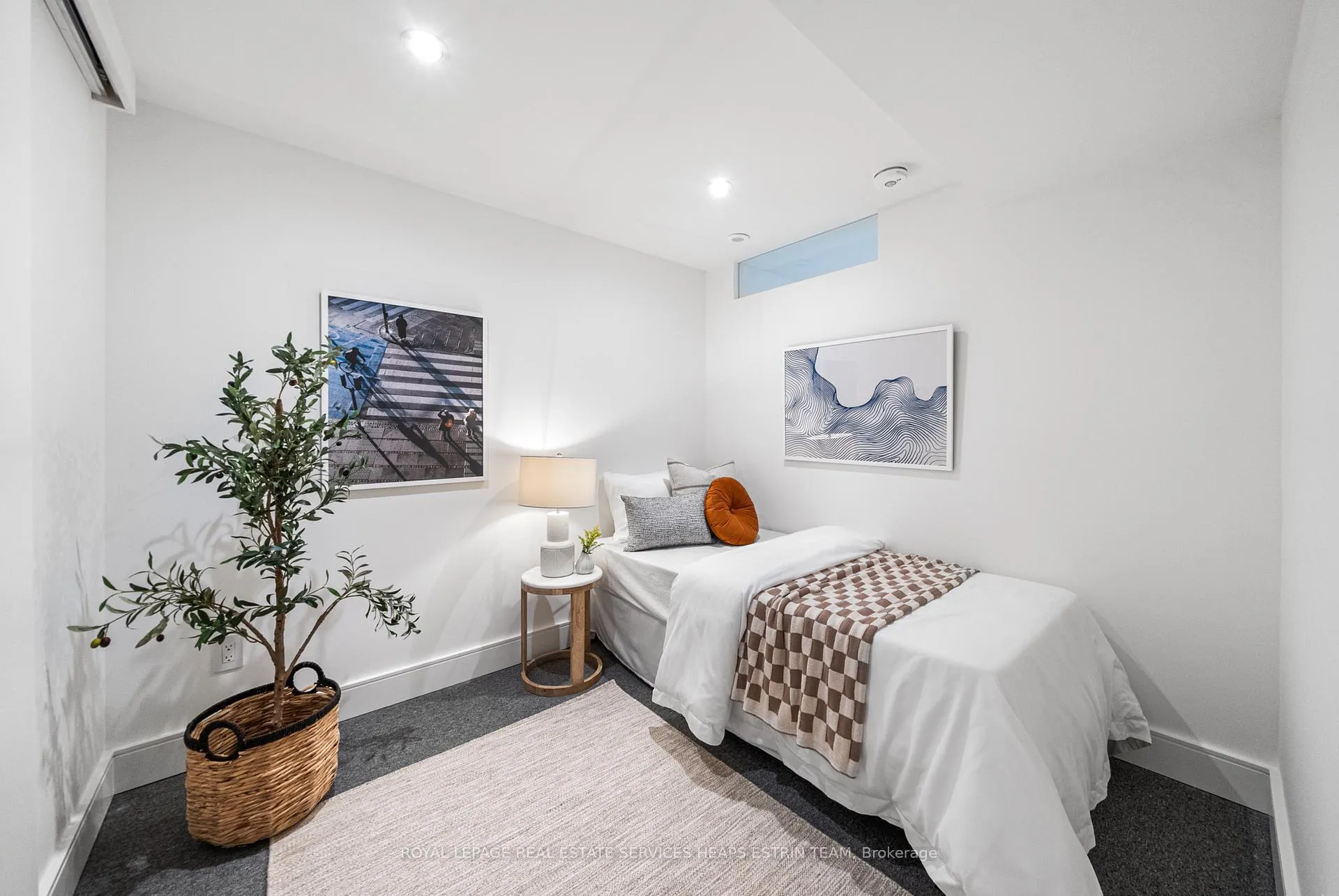 Photo 39 of 17 Myrtle Avenue, Toronto, South Riverdale — HOMEH