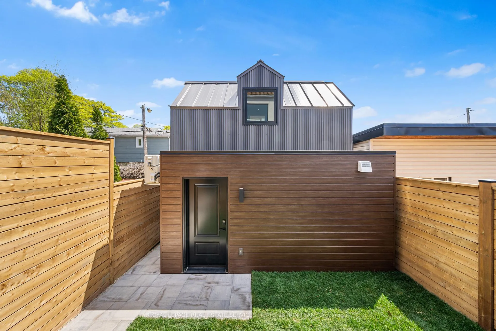 Photo 42 of 17 Myrtle Avenue, Toronto, South Riverdale — HOMEH