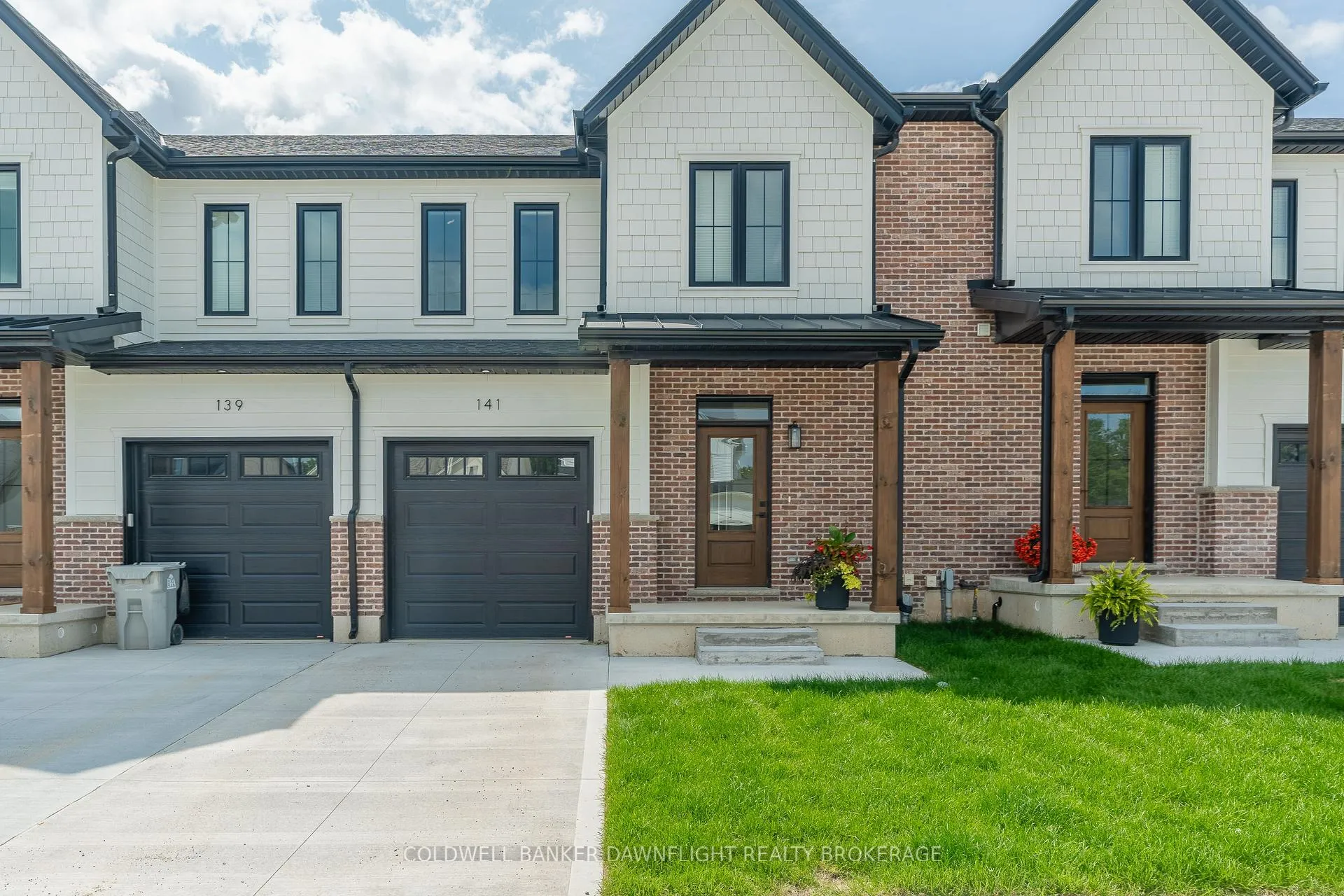 Photo 1 of Unit 22, 147 Scotts Drive, Lucan Biddulph, Lucan — HOMEH