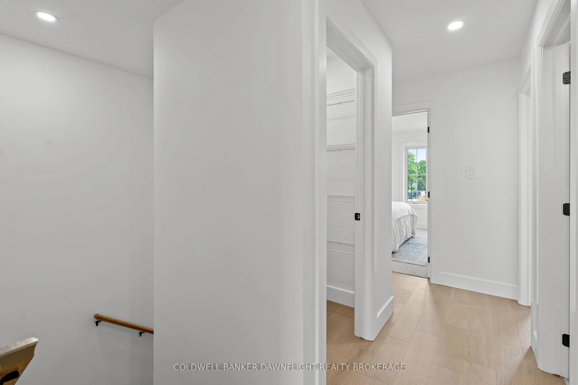 Photo 21 of Unit 22, 147 Scotts Drive, Lucan Biddulph, Lucan — HOMEH