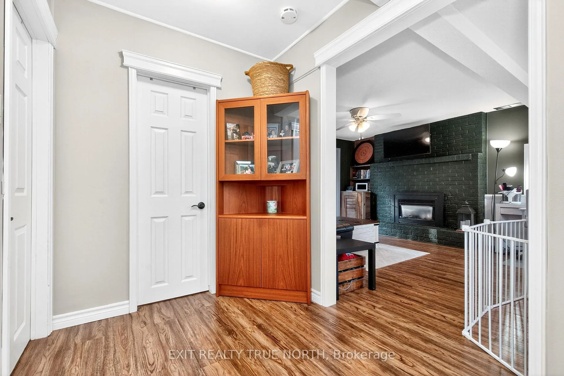Photo 16 of 32 Lankin Boulevard, Orillia — HOMEH
