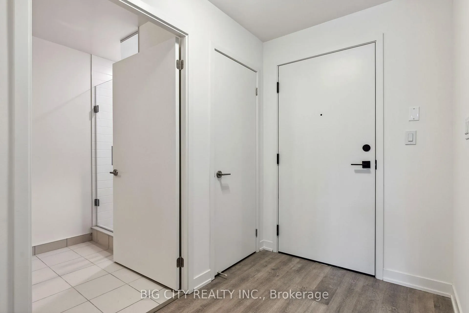 Photo 2 of Unit 914, 292 Verdale Crossing, Markham, Unionville — HOMEH