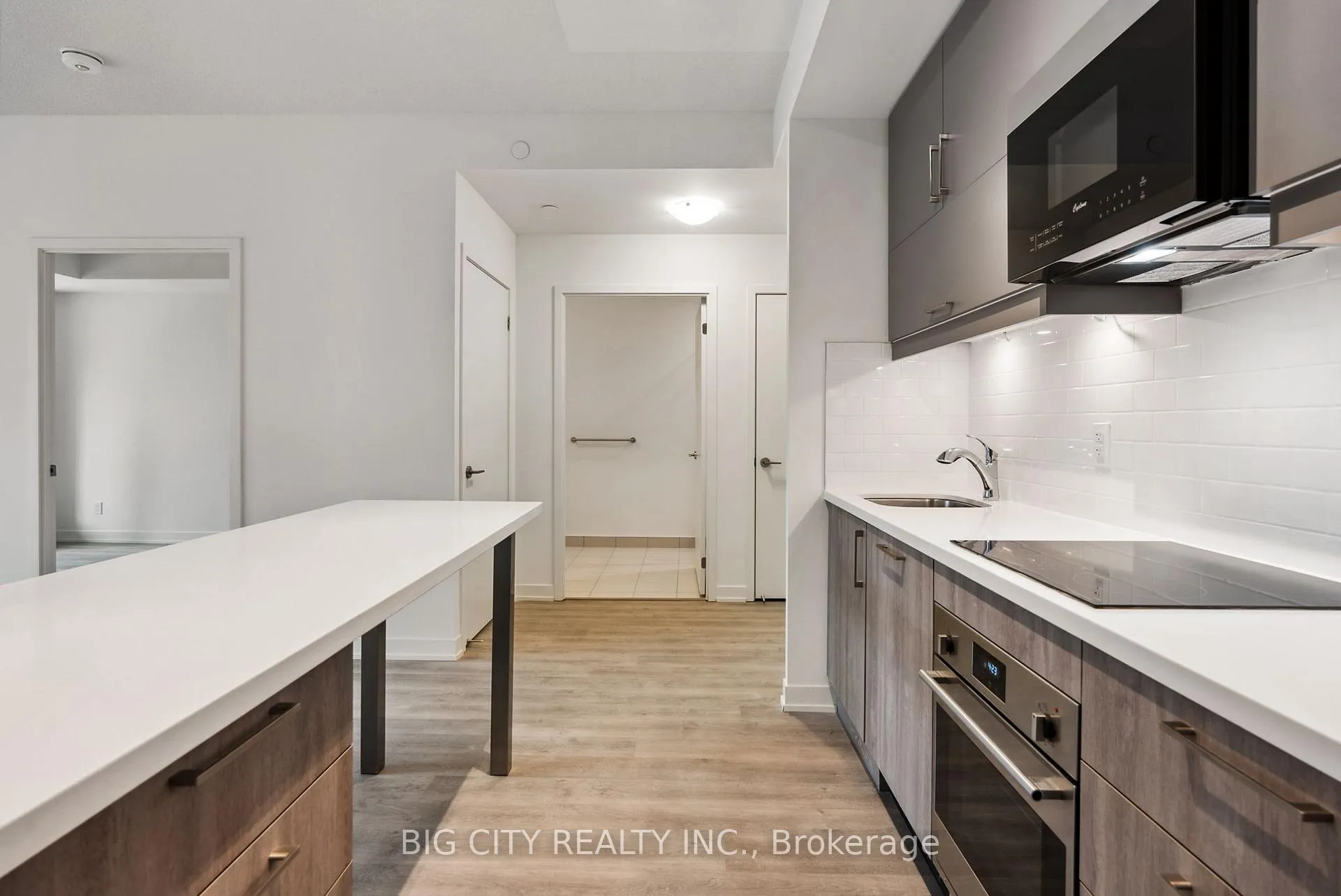 Photo 5 of Unit 914, 292 Verdale Crossing, Markham, Unionville — HOMEH