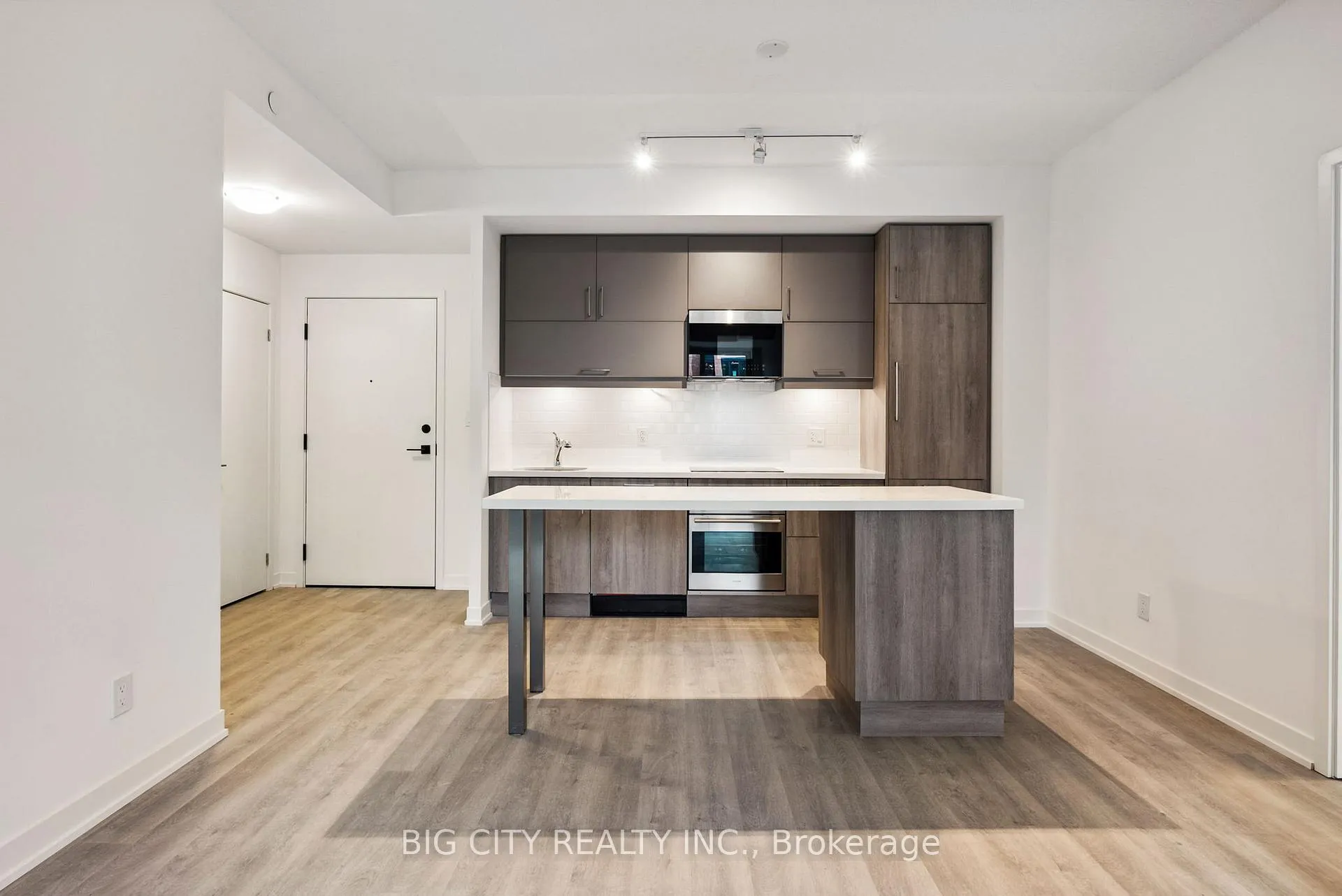 Photo 6 of Unit 914, 292 Verdale Crossing, Markham, Unionville — HOMEH
