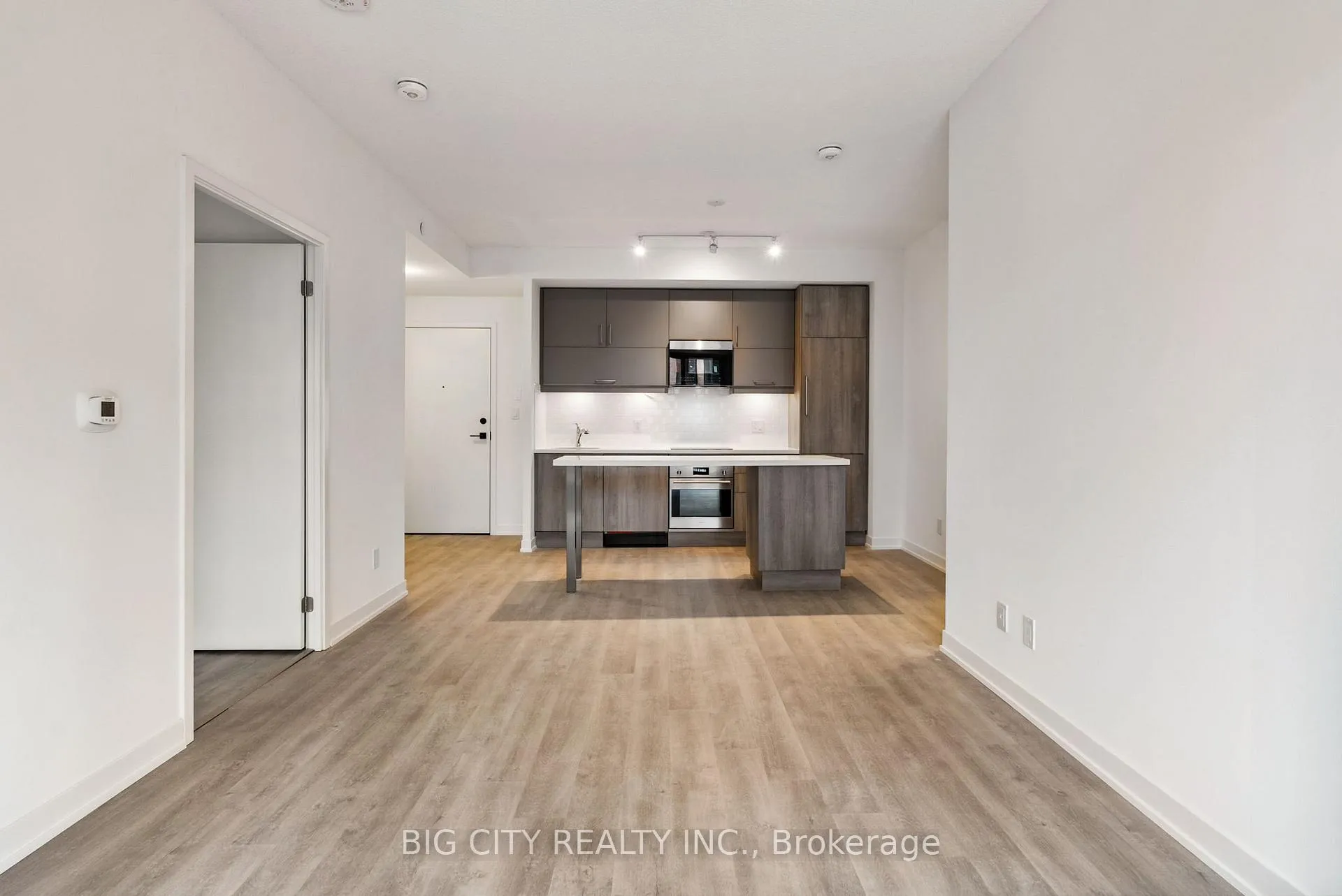 Photo 9 of Unit 914, 292 Verdale Crossing, Markham, Unionville — HOMEH