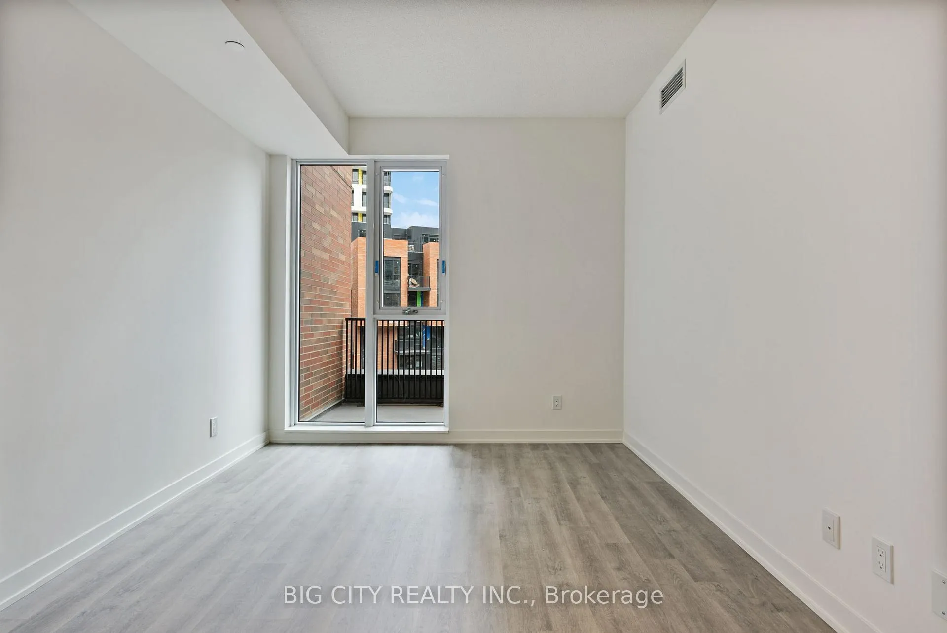 Photo 11 of Unit 914, 292 Verdale Crossing, Markham, Unionville — HOMEH