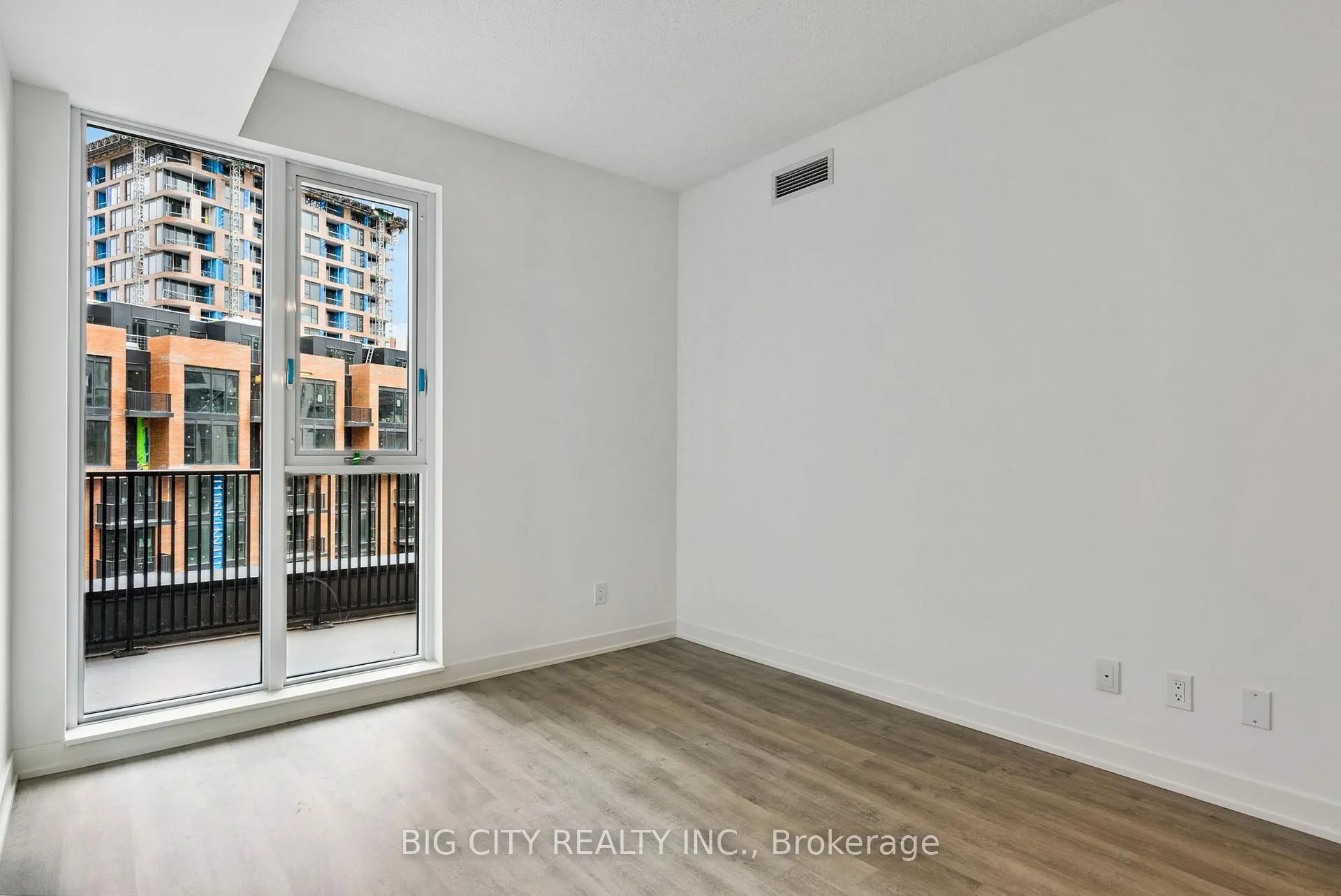 Photo 12 of Unit 914, 292 Verdale Crossing, Markham, Unionville — HOMEH
