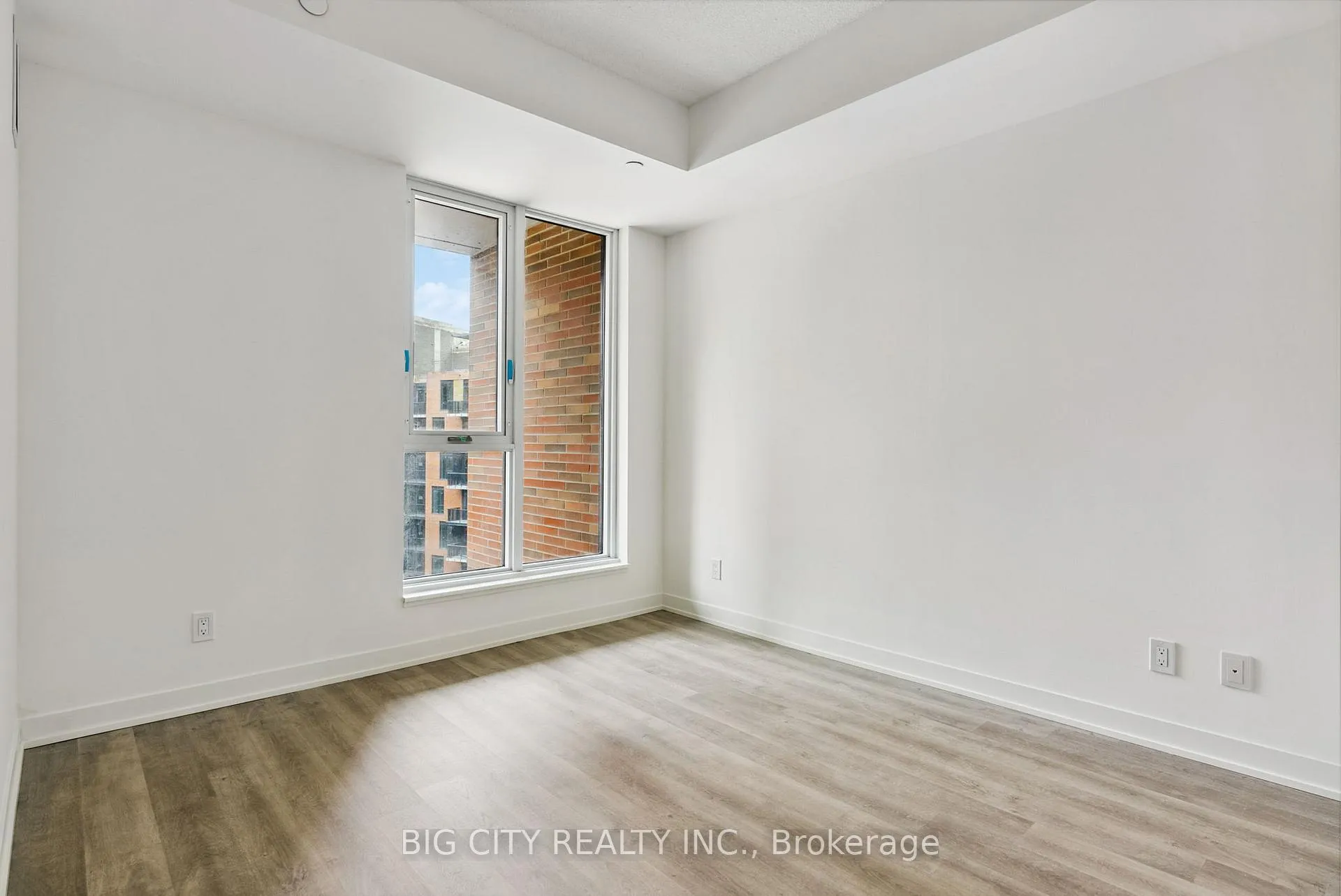 Photo 16 of Unit 914, 292 Verdale Crossing, Markham, Unionville — HOMEH