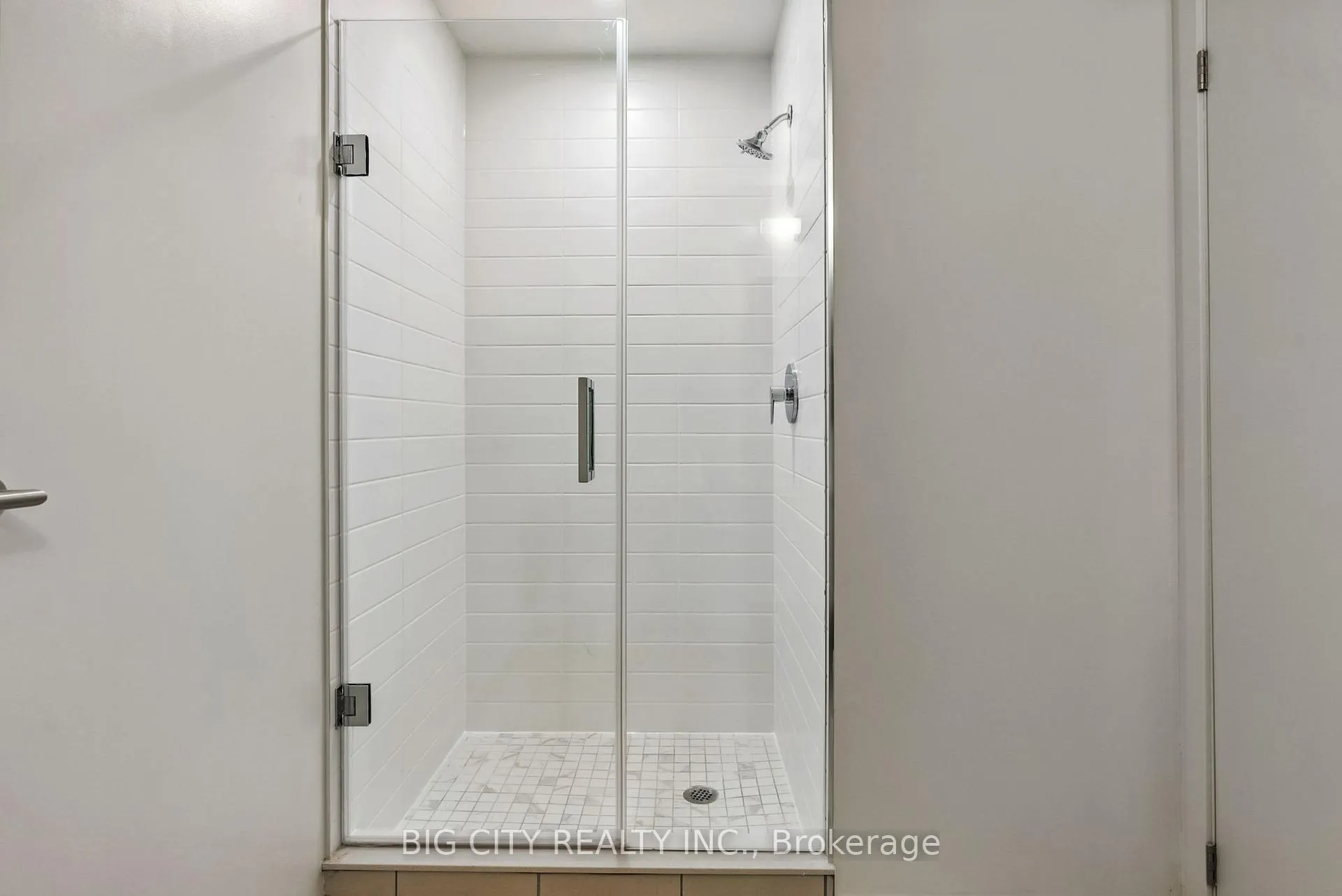 Photo 19 of Unit 914, 292 Verdale Crossing, Markham, Unionville — HOMEH