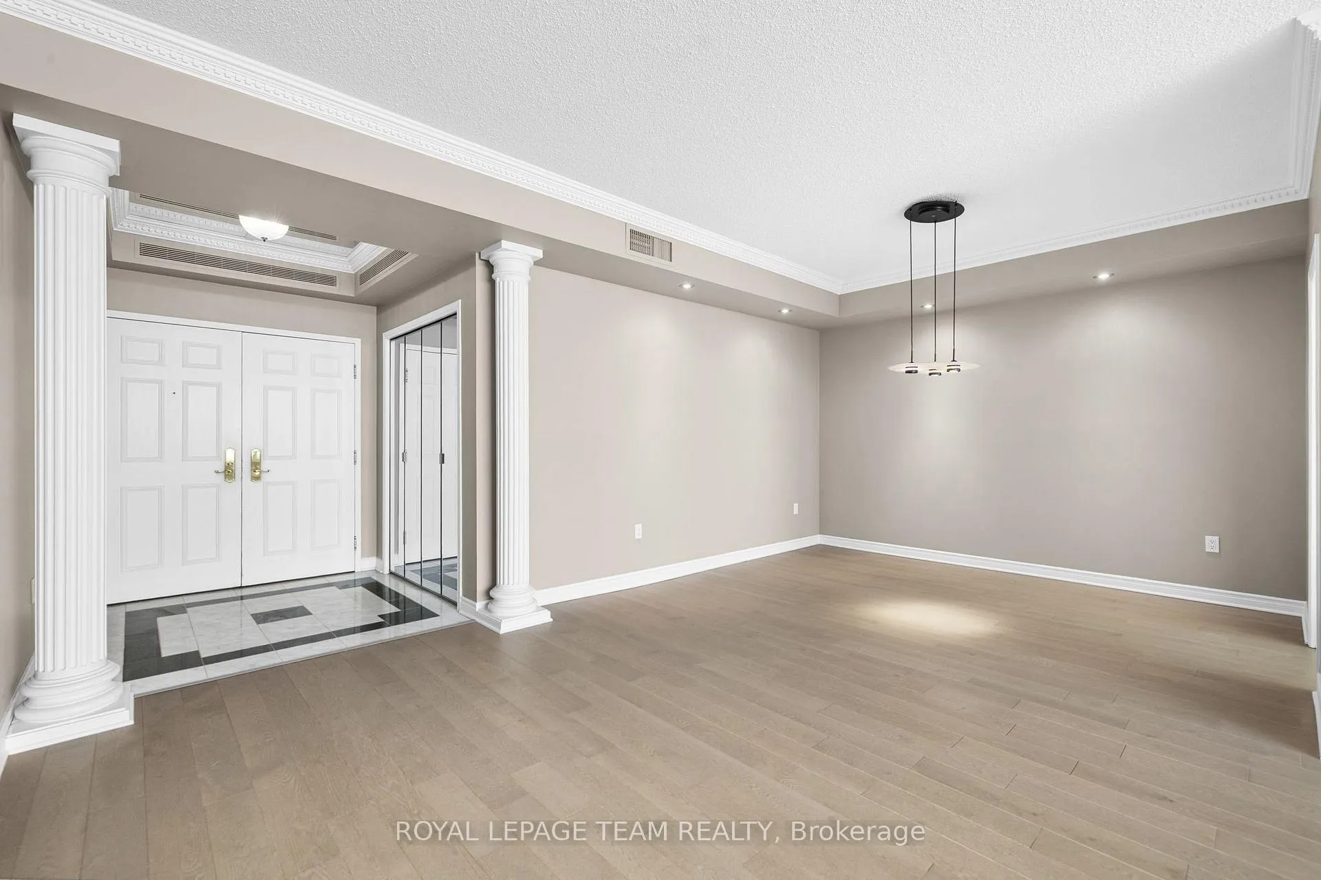 Photo 4 of Unit 1803, 1480 Riverside Drive, Ottawa, Riverview Park — HOMEH