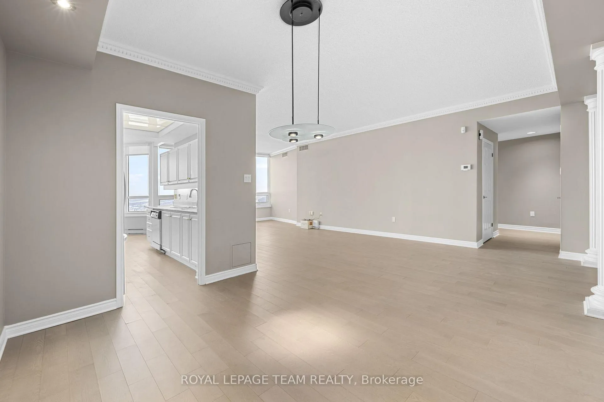 Photo 7 of Unit 1803, 1480 Riverside Drive, Ottawa, Riverview Park — HOMEH