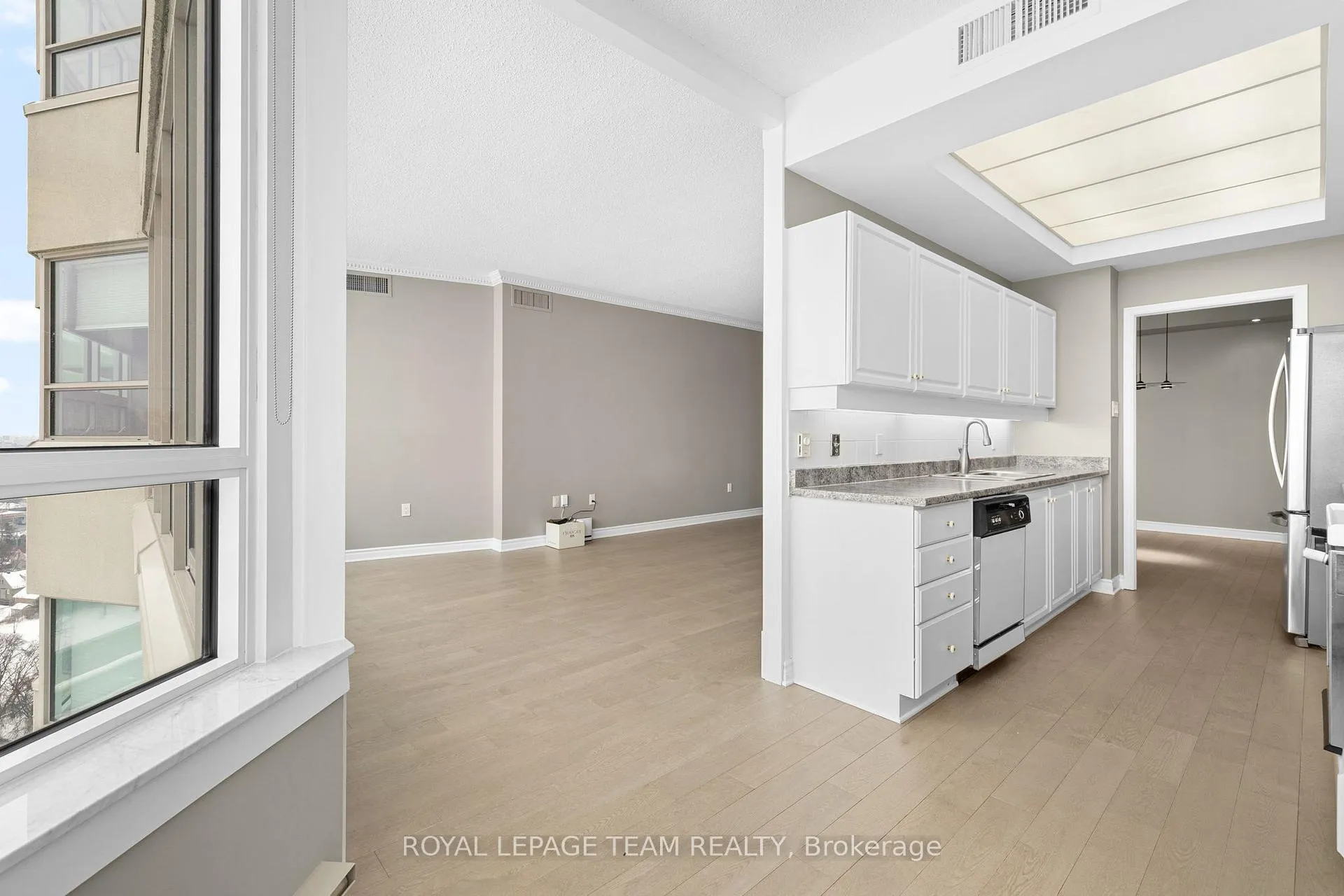 Photo 13 of Unit 1803, 1480 Riverside Drive, Ottawa, Riverview Park — HOMEH