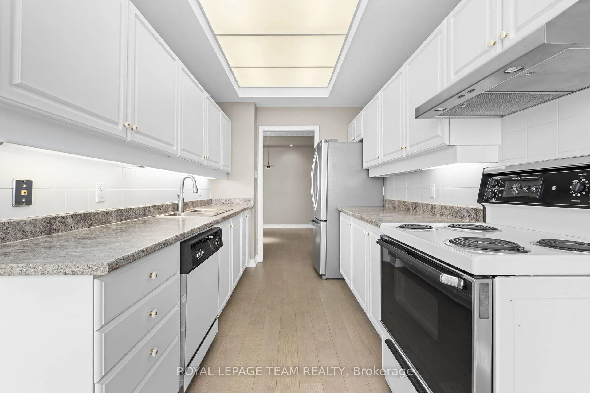 Photo 14 of Unit 1803, 1480 Riverside Drive, Ottawa, Riverview Park — HOMEH