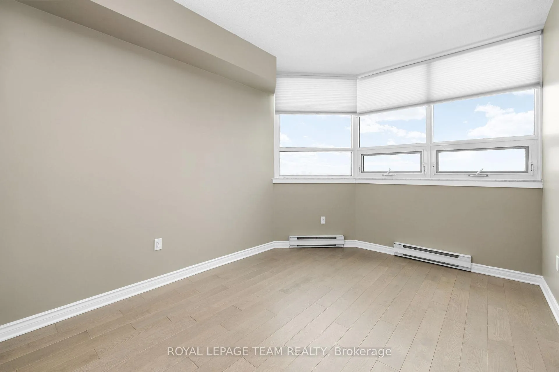 Photo 18 of Unit 1803, 1480 Riverside Drive, Ottawa, Riverview Park — HOMEH