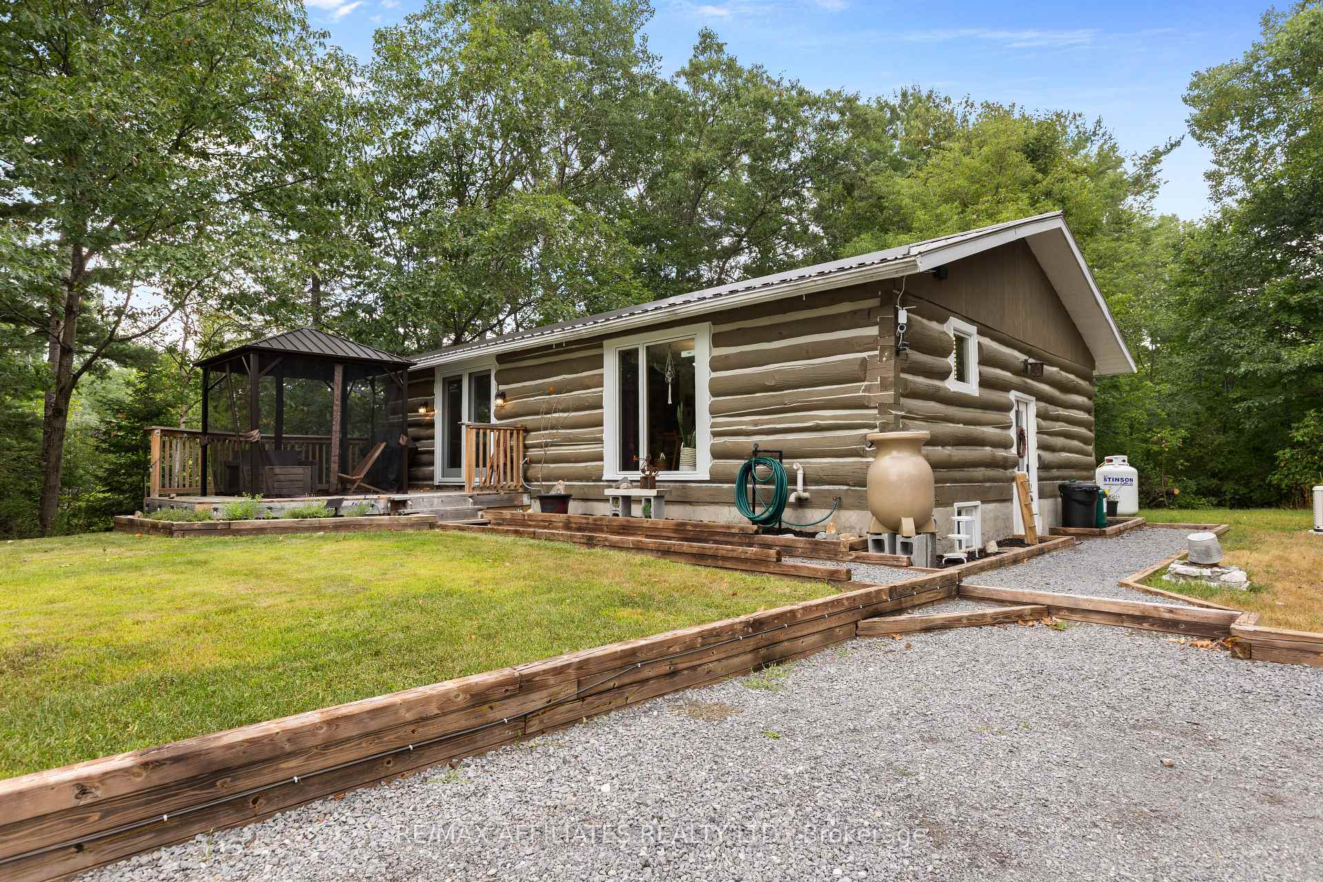 Photo 2 of 788 French Line Road, Lanark Highlands, Lanark Highlands (Darling) Twp — HOMEH