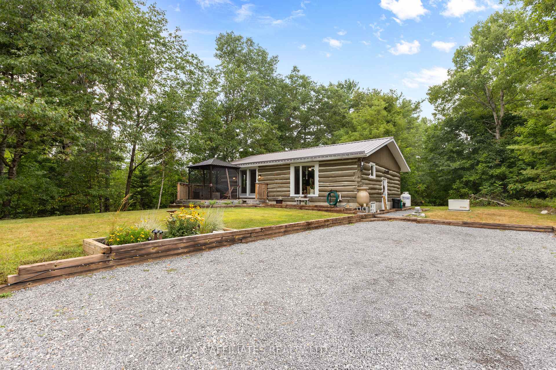 Photo 3 of 788 French Line Road, Lanark Highlands, Lanark Highlands (Darling) Twp — HOMEH