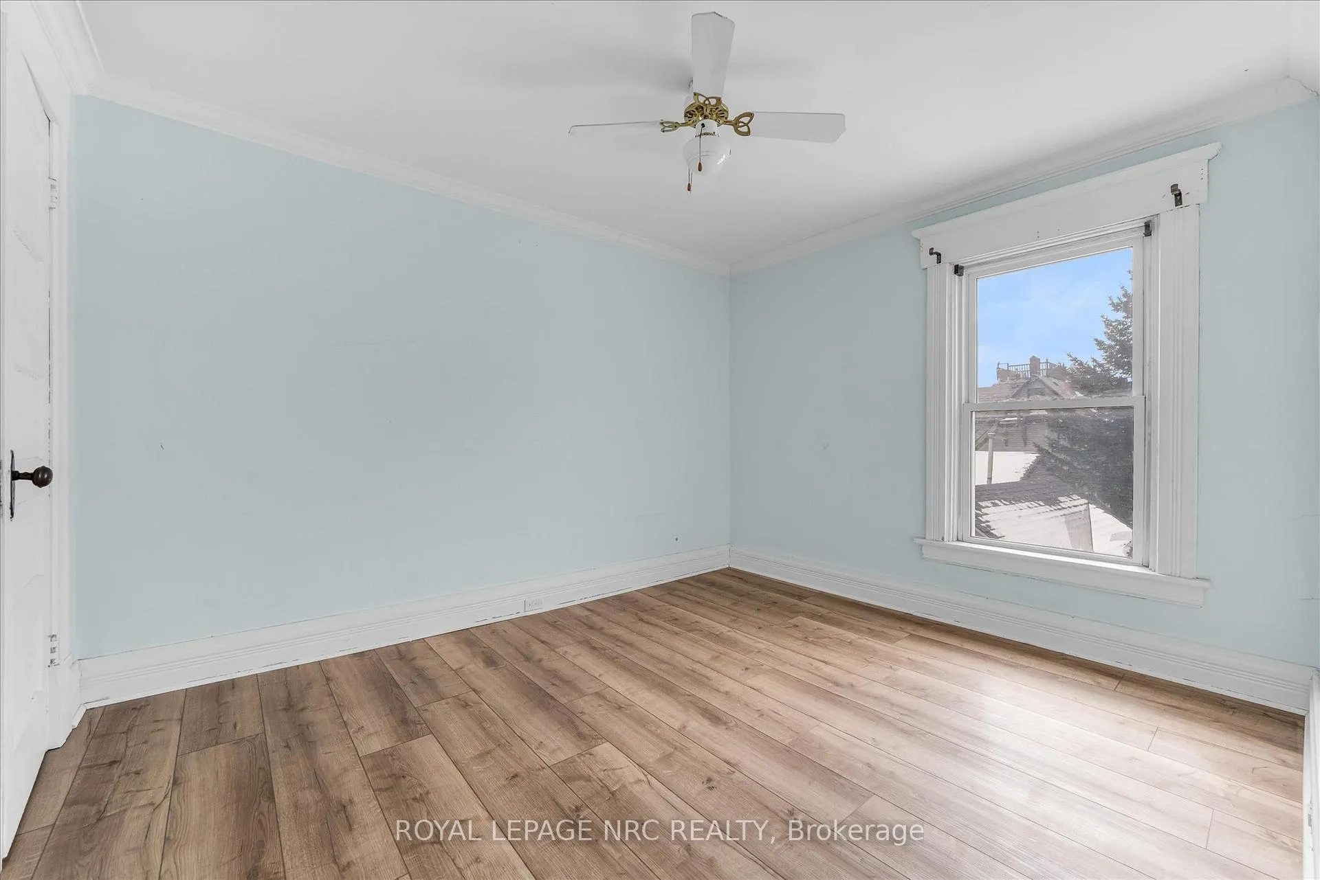 Photo 25 of 4878 Stamford Street, Niagara Falls, Cherrywood — HOMEH
