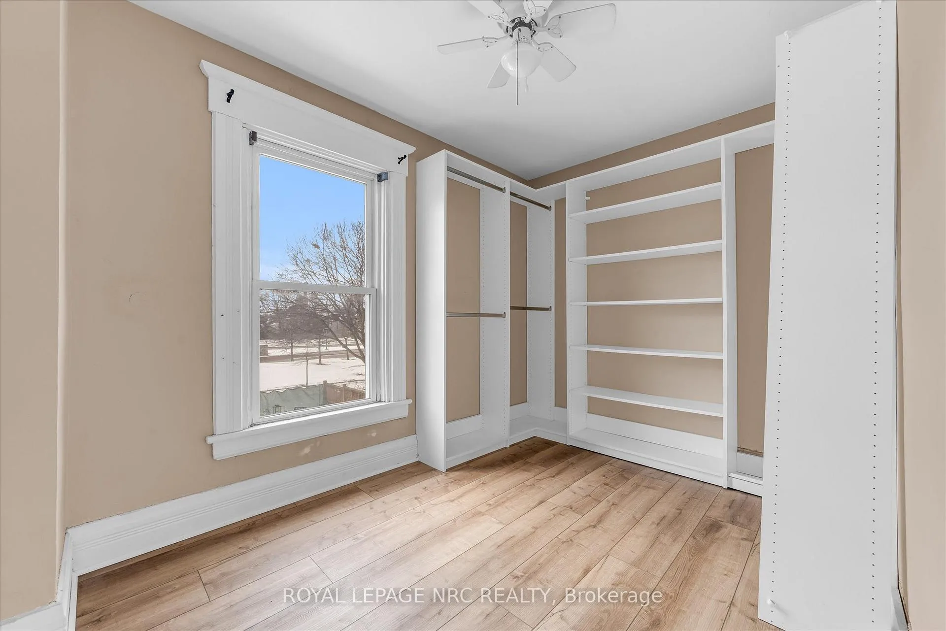 Photo 27 of 4878 Stamford Street, Niagara Falls, Cherrywood — HOMEH