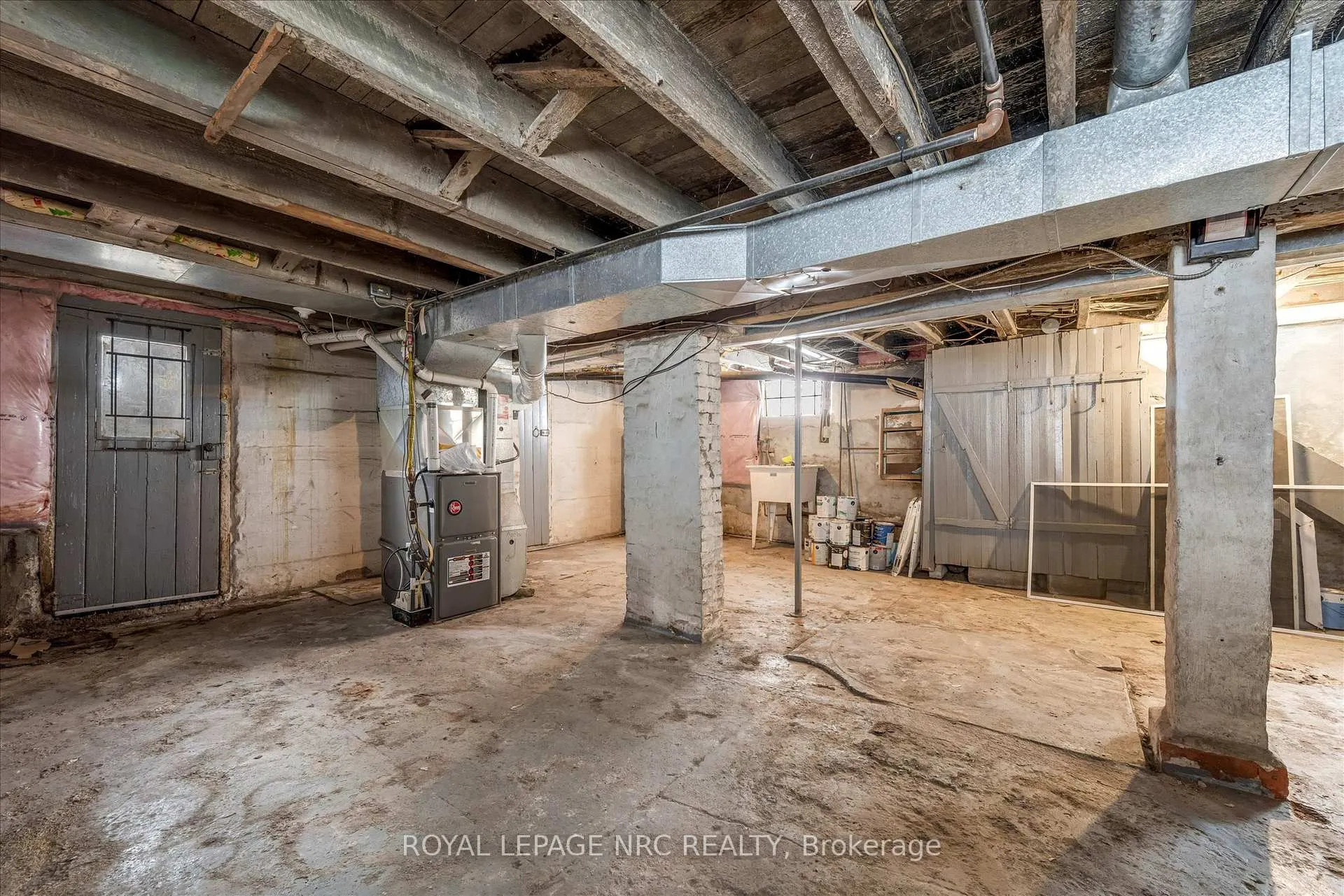 Photo 36 of 4878 Stamford Street, Niagara Falls, Cherrywood — HOMEH