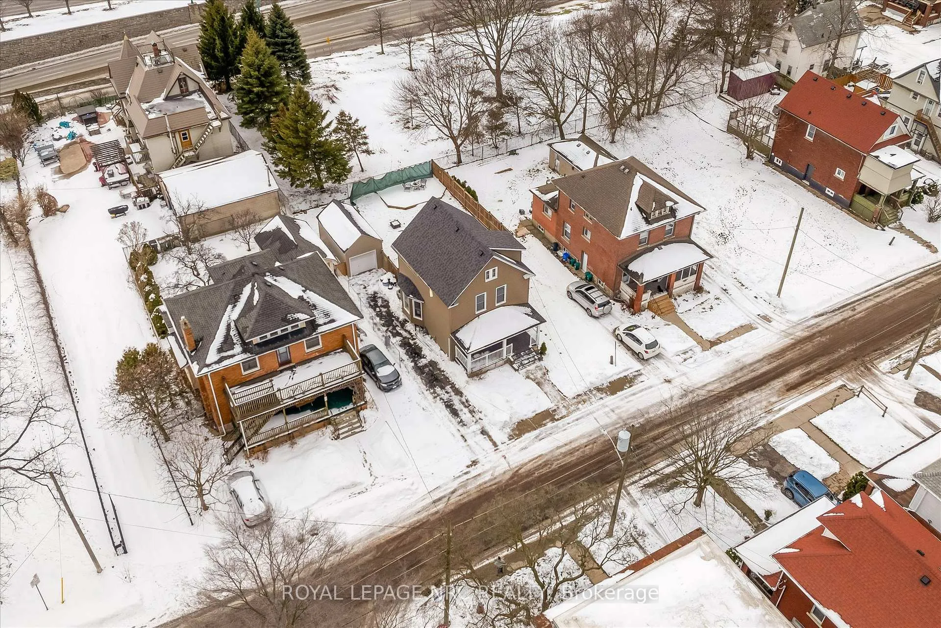 Photo 43 of 4878 Stamford Street, Niagara Falls, Cherrywood — HOMEH