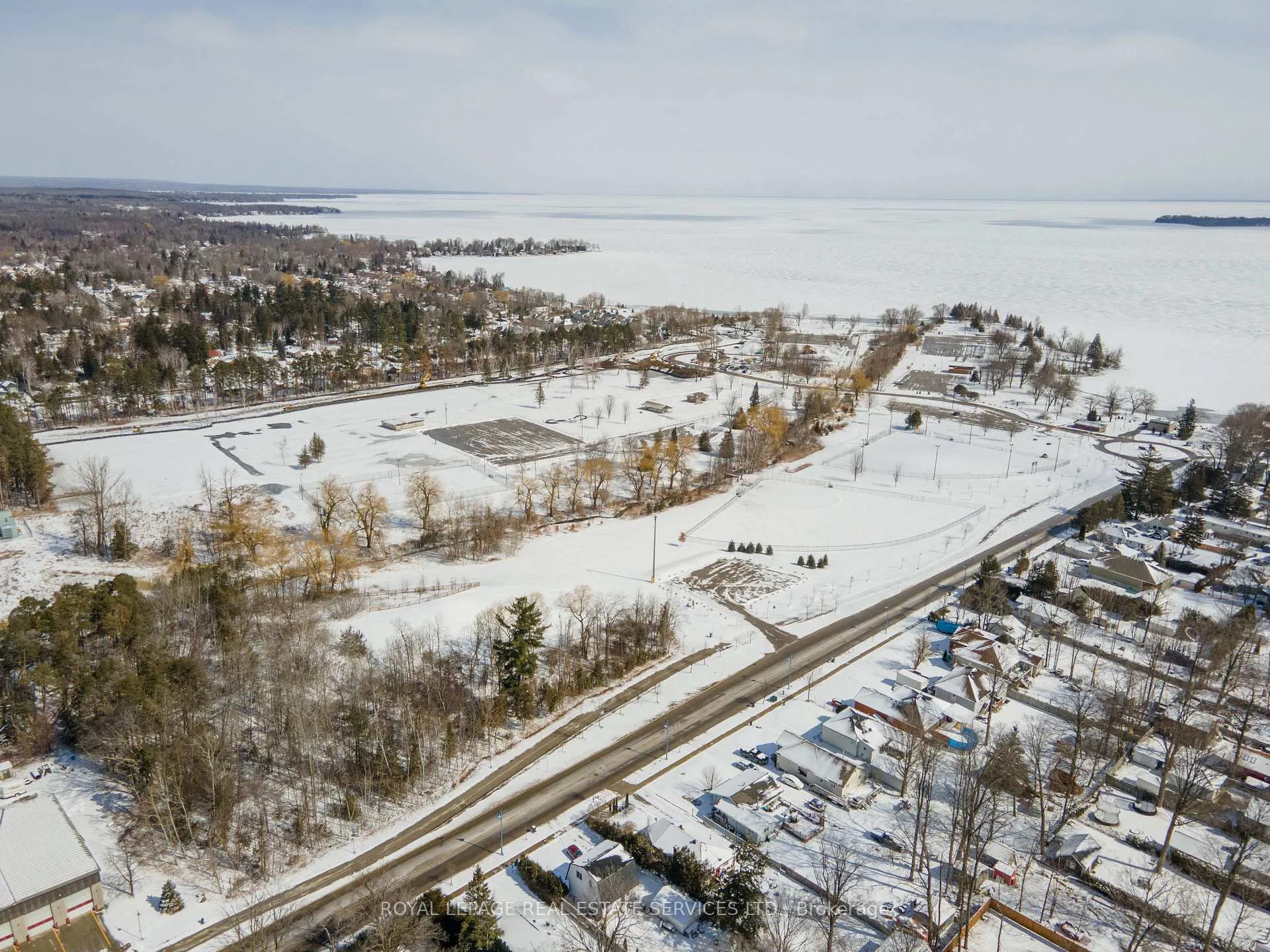Photo 14 of 720 Hastings Avenue, Innisfil, Alcona — HOMEH