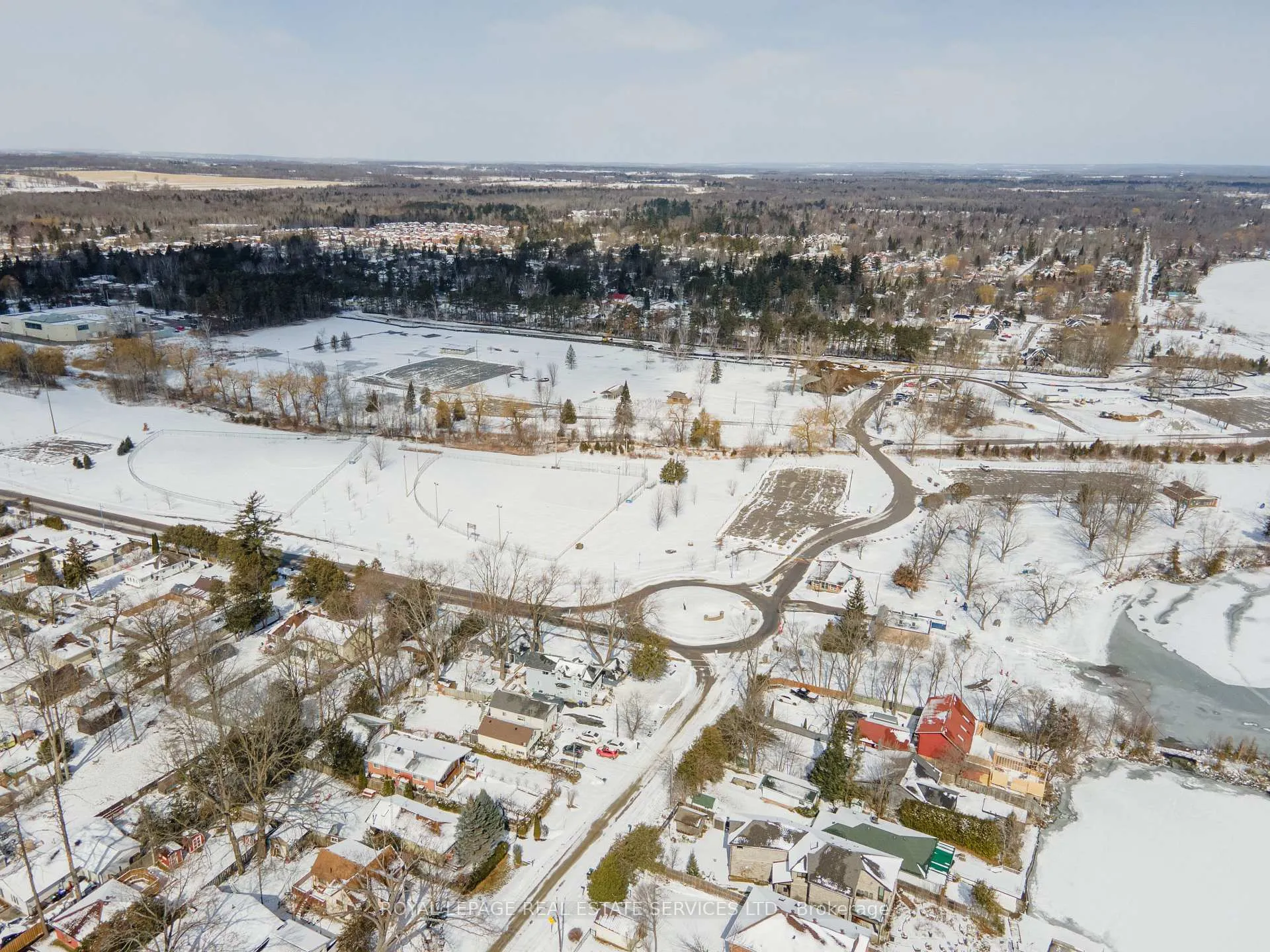 Photo 15 of 720 Hastings Avenue, Innisfil, Alcona — HOMEH
