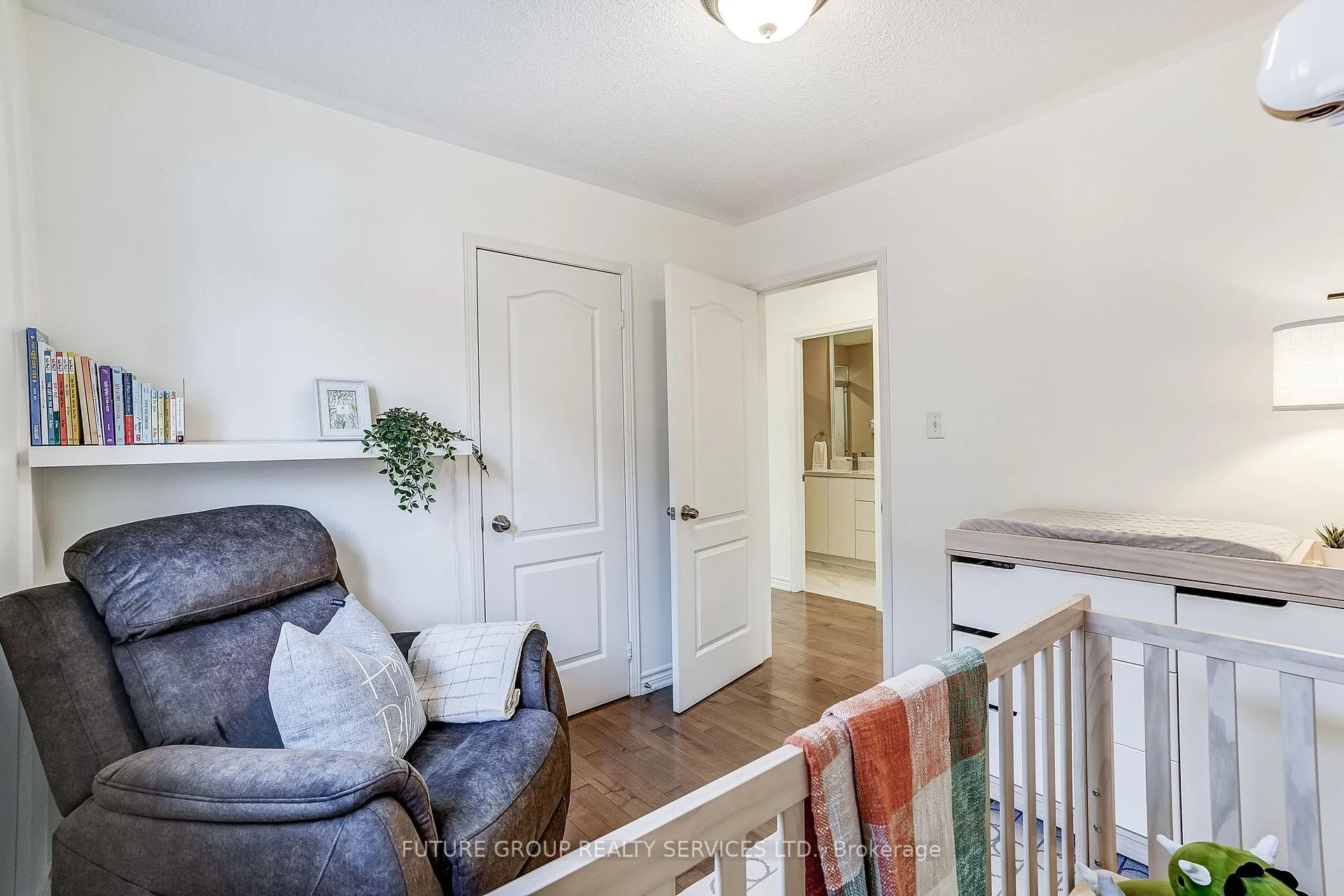 Photo 24 of 72 Camino Drive, Vaughan, Vellore Village — HOMEH