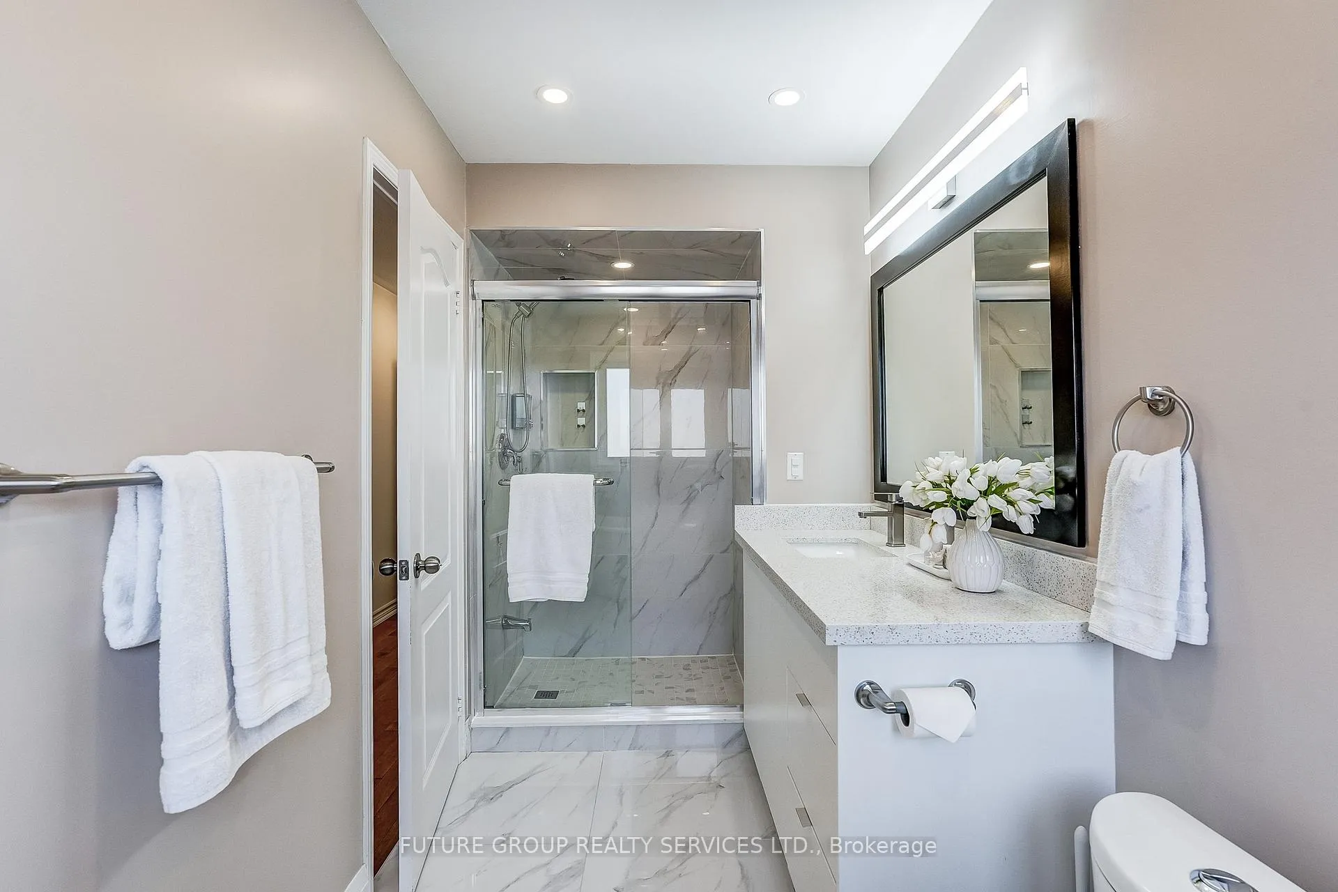 Photo 29 of 72 Camino Drive, Vaughan, Vellore Village — HOMEH