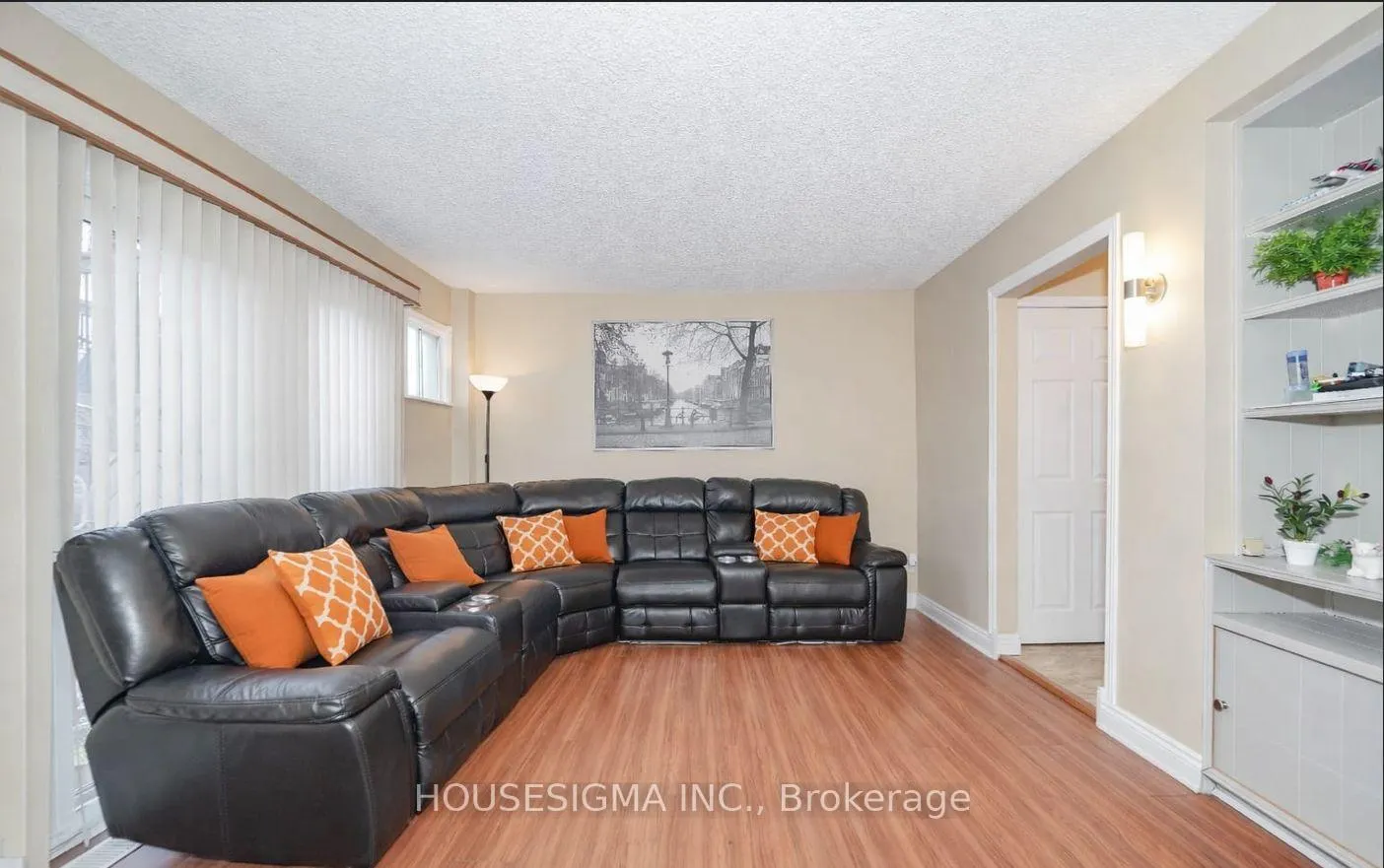 Photo 11 of 362 Newgate Avenue, Oshawa, Centennial — HOMEH