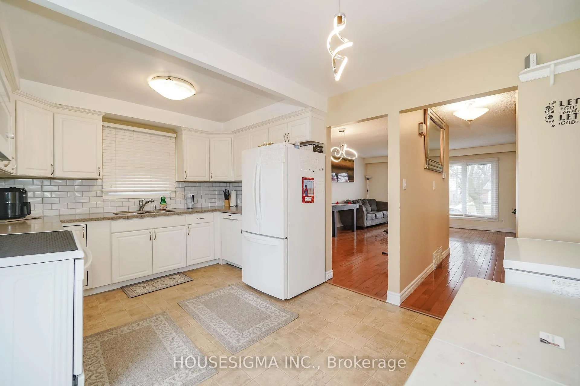 Photo 19 of 362 Newgate Avenue, Oshawa, Centennial — HOMEH