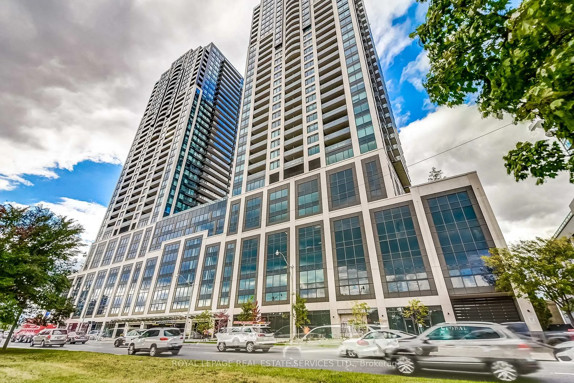 Front of Unit 2703, 1926 Lake Shore Boulevard W