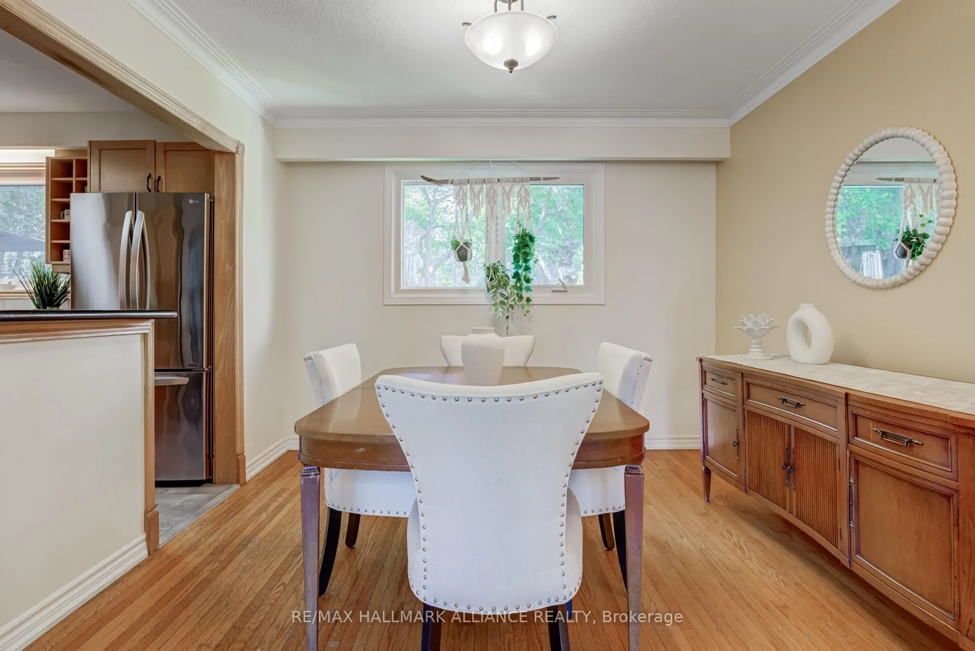 Photo 9 of 2033 Water's Edge Drive, Oakville, Bronte — HOMEH