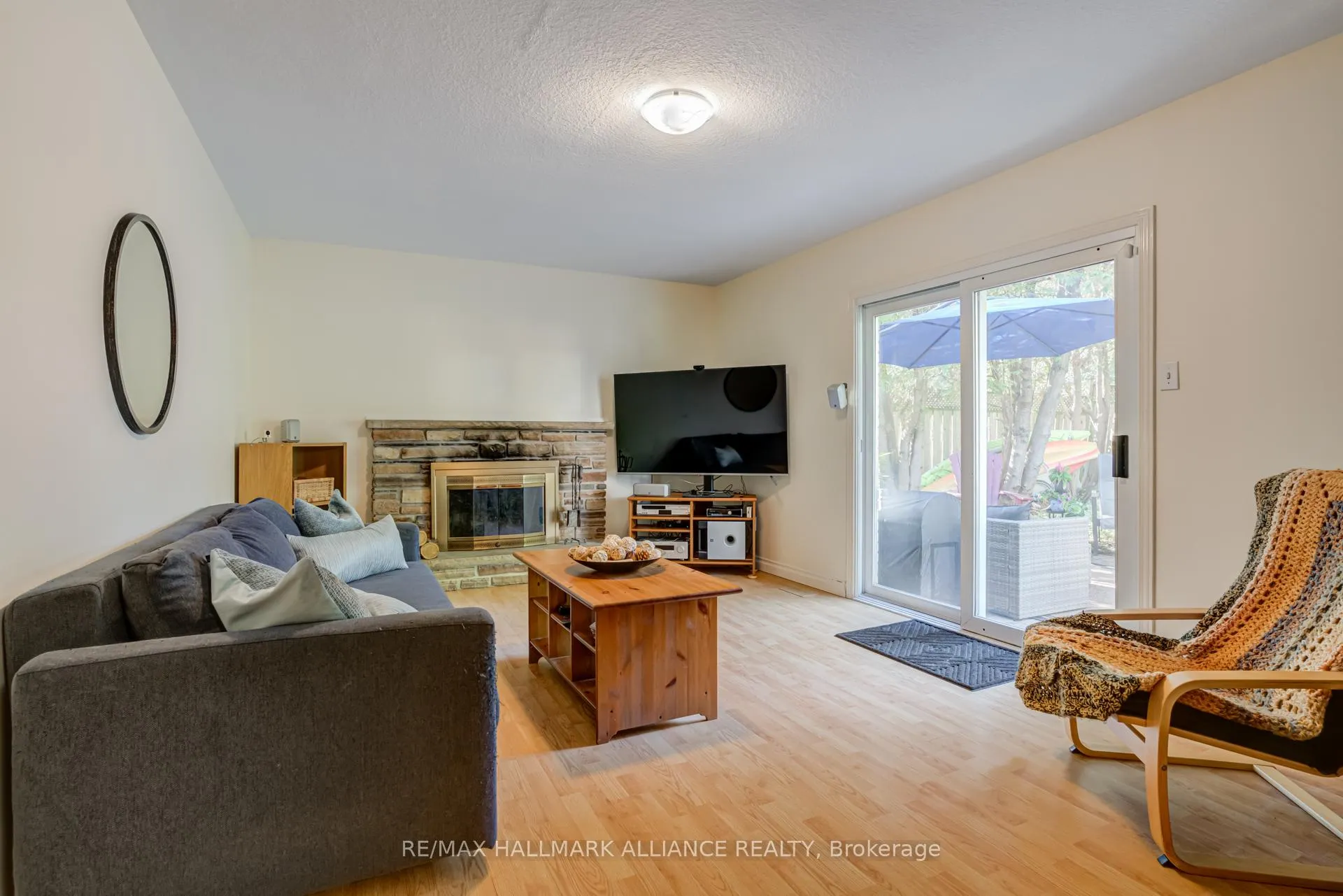 Photo 14 of 2033 Water's Edge Drive, Oakville, Bronte — HOMEH