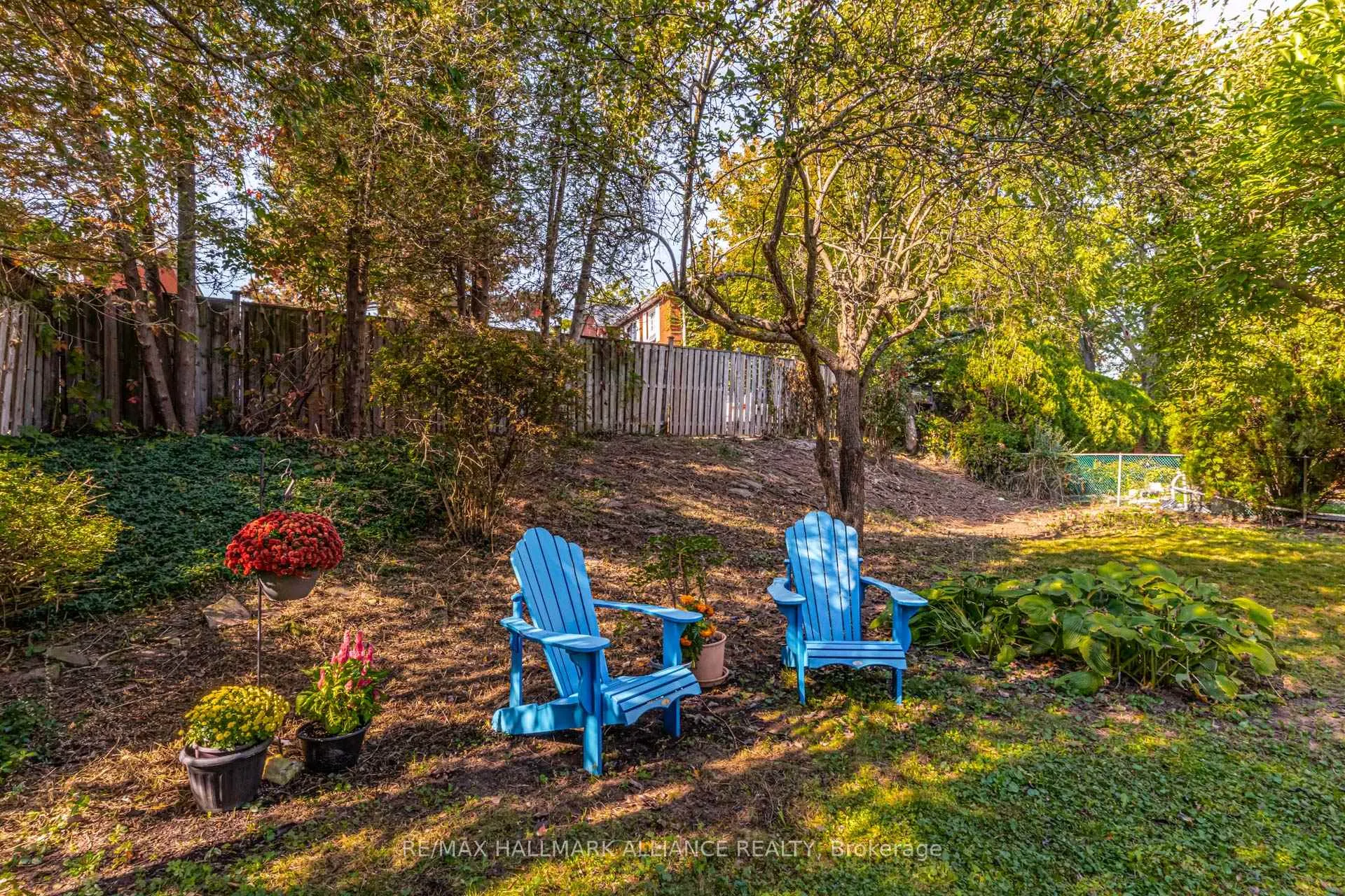 Photo 32 of 2033 Water's Edge Drive, Oakville, Bronte — HOMEH