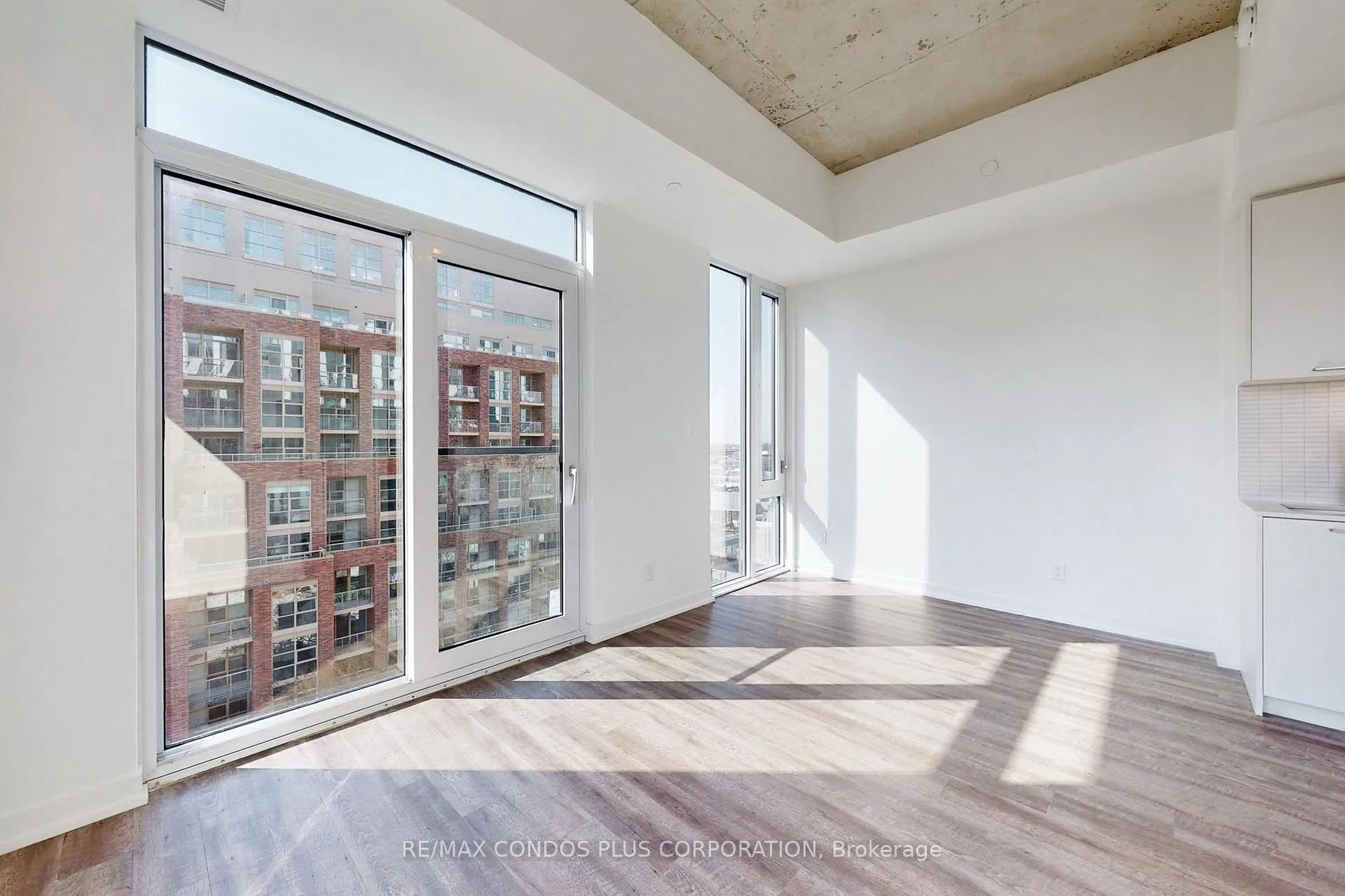 Photo 7 of Unit 706, 1808 St Clair Avenue W, Toronto, Weston-Pellam Park — HOMEH