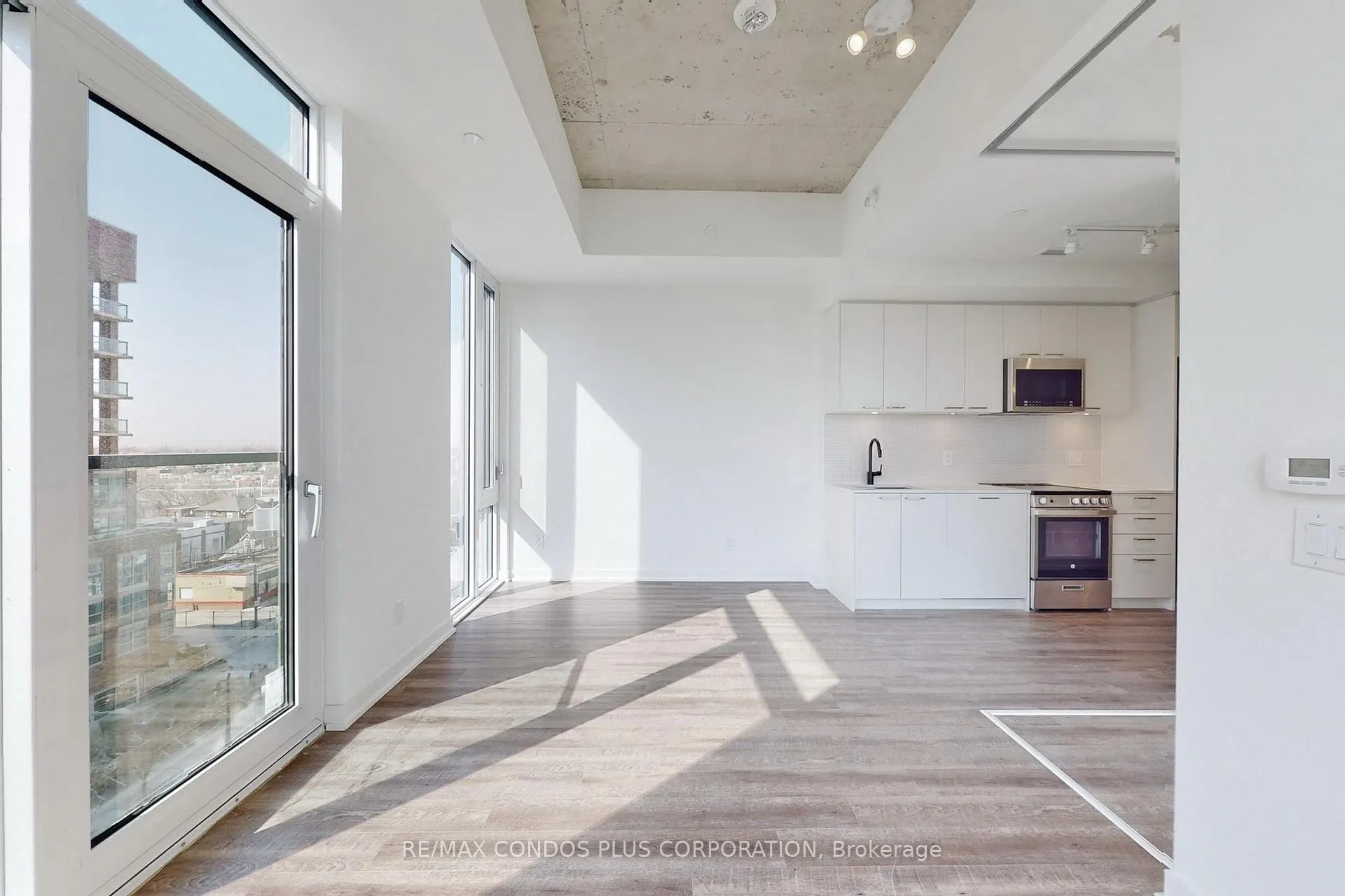 Photo 8 of Unit 706, 1808 St Clair Avenue W, Toronto, Weston-Pellam Park — HOMEH