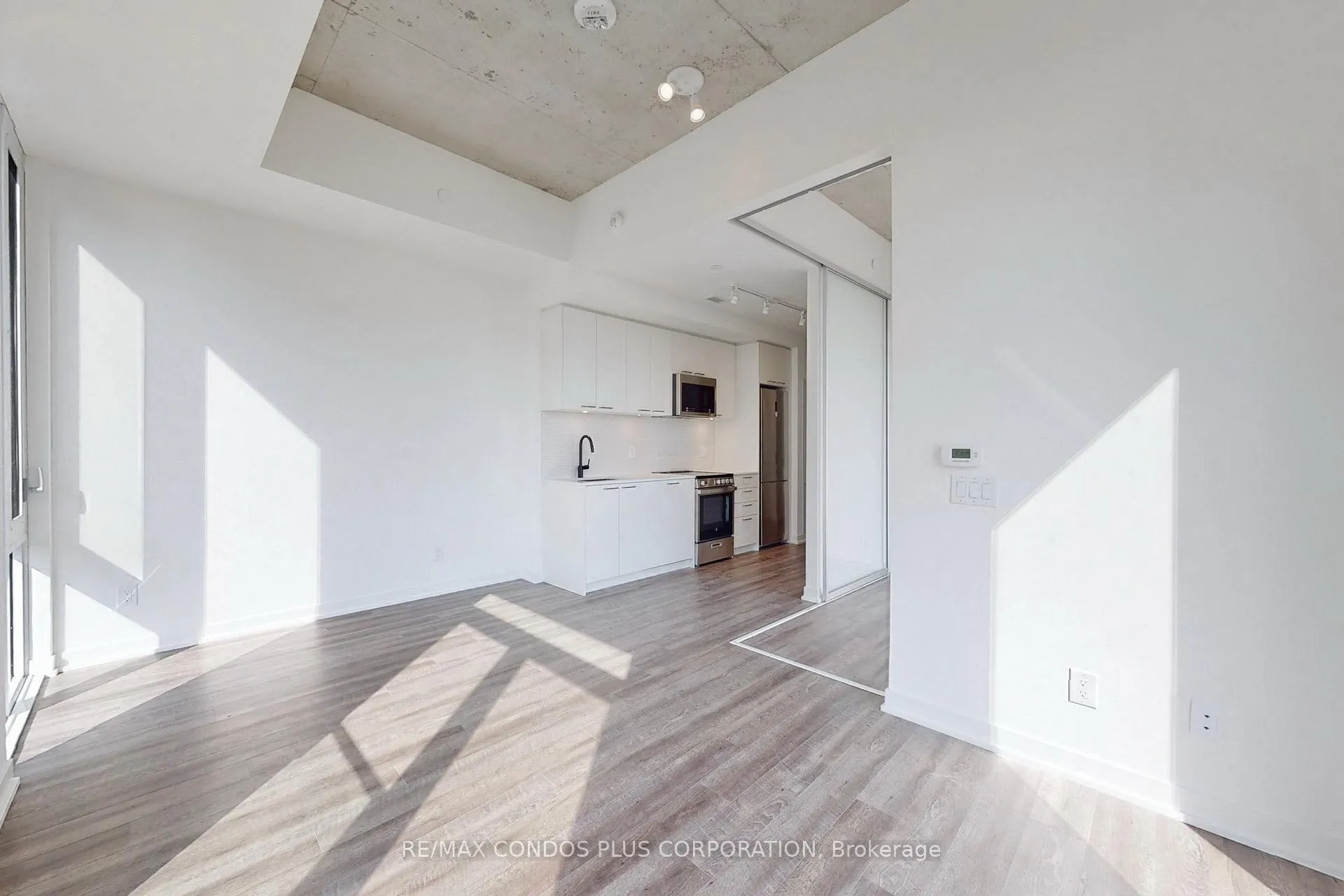 Photo 9 of Unit 706, 1808 St Clair Avenue W, Toronto, Weston-Pellam Park — HOMEH