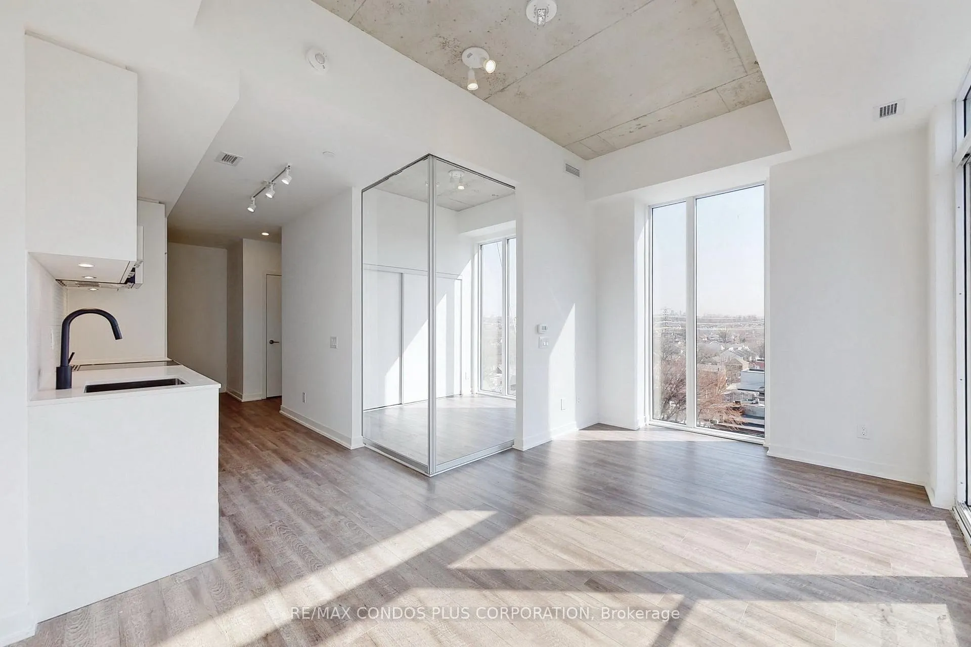 Photo 10 of Unit 706, 1808 St Clair Avenue W, Toronto, Weston-Pellam Park — HOMEH