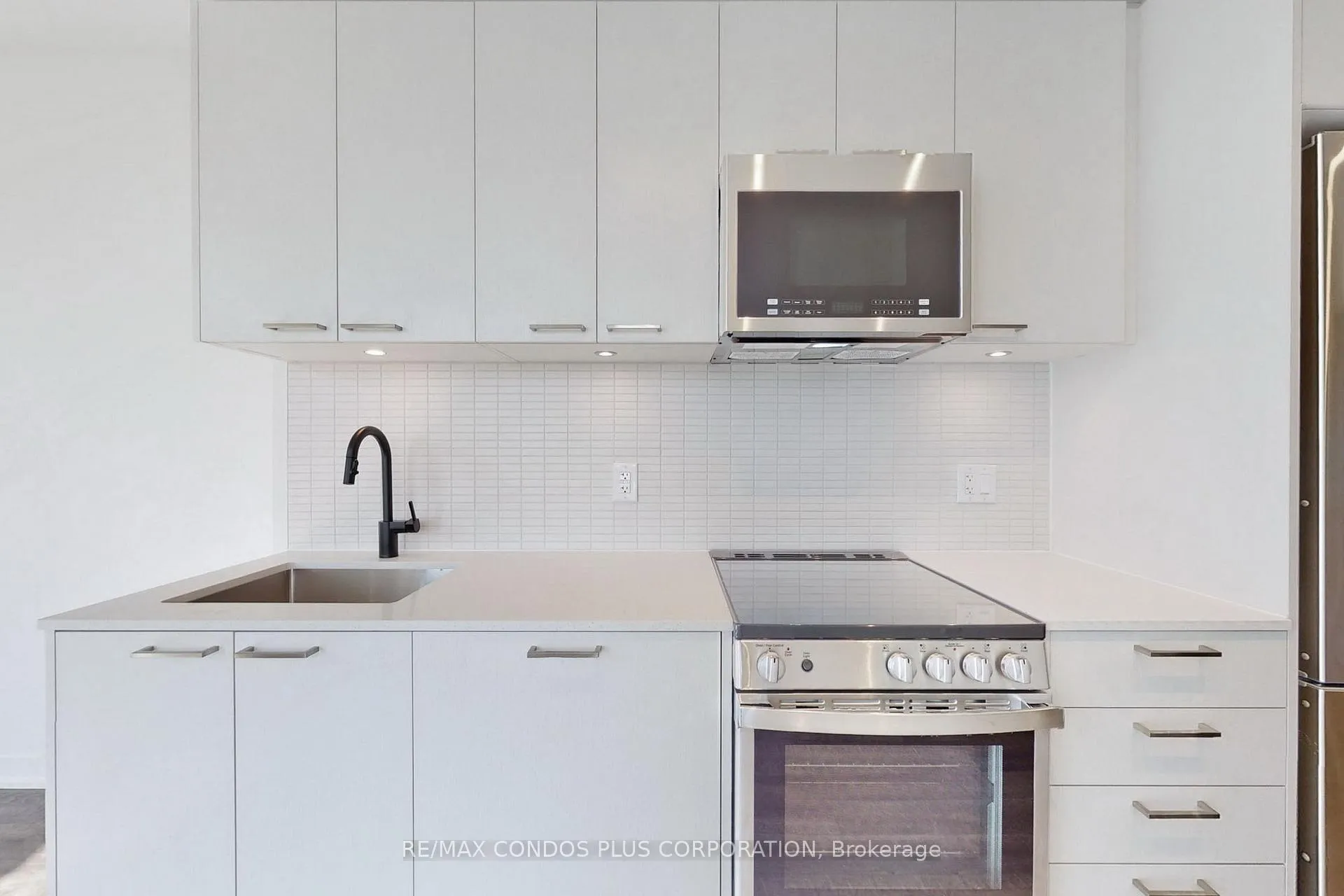 Photo 13 of Unit 706, 1808 St Clair Avenue W, Toronto, Weston-Pellam Park — HOMEH