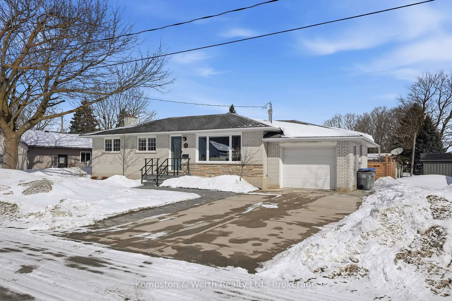 Photo 1 of 727 Palace Street E, North Perth, Listowel — HOMEH