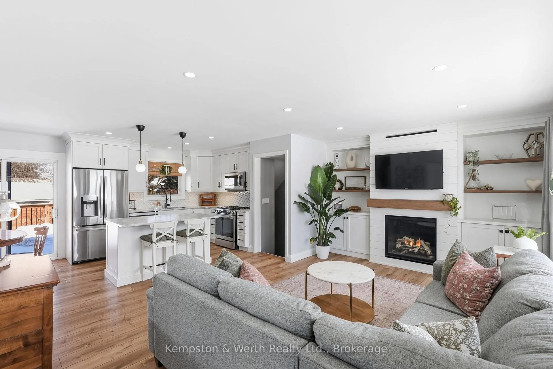 Photo 6 of 727 Palace Street E, North Perth, Listowel — HOMEH