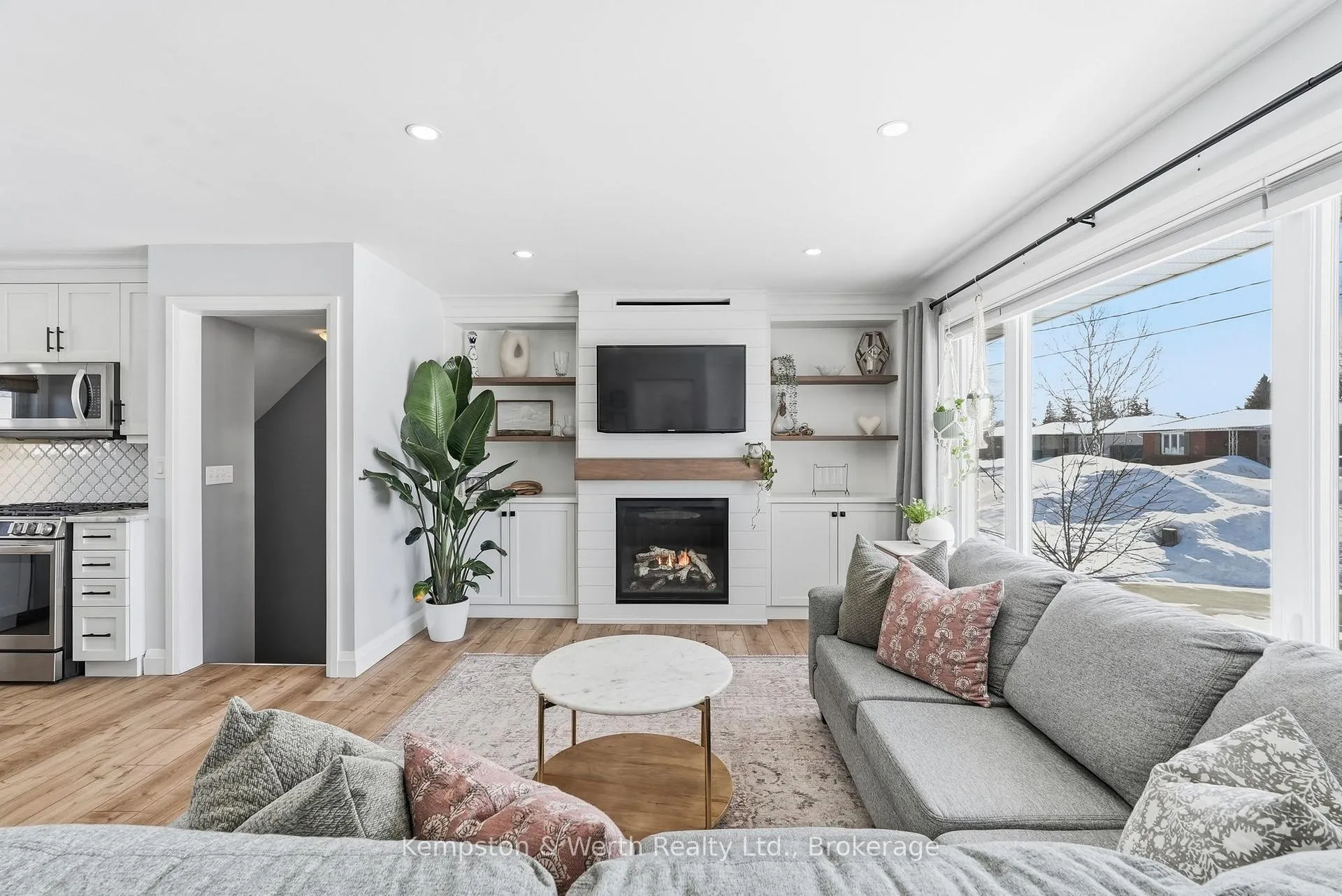 Photo 7 of 727 Palace Street E, North Perth, Listowel — HOMEH