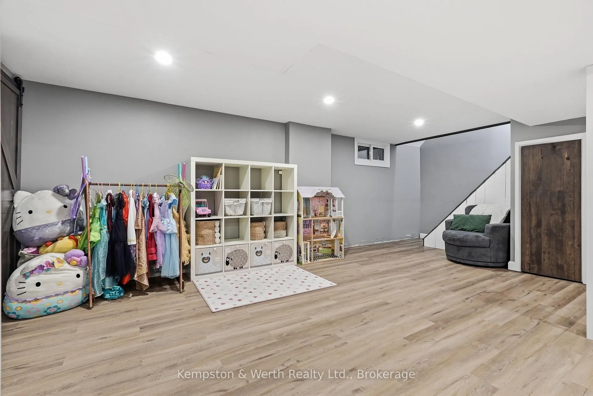 Photo 26 of 727 Palace Street E, North Perth, Listowel — HOMEH